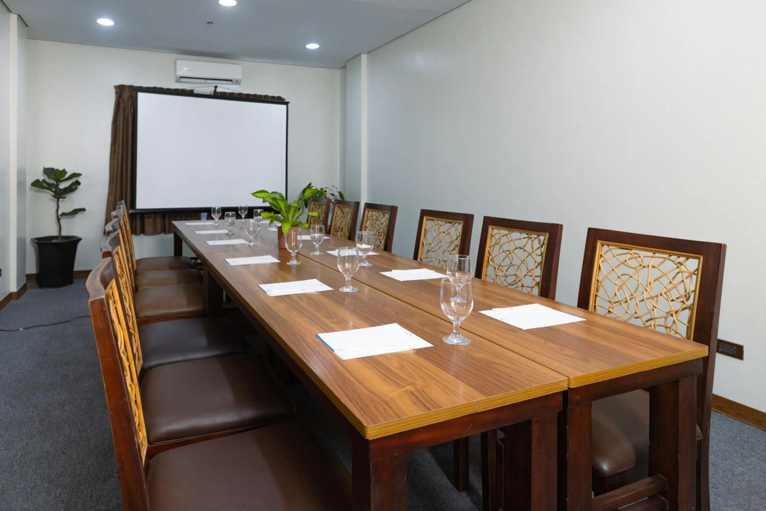 Meeting/conference room in Microtel by Wyndham General Santos