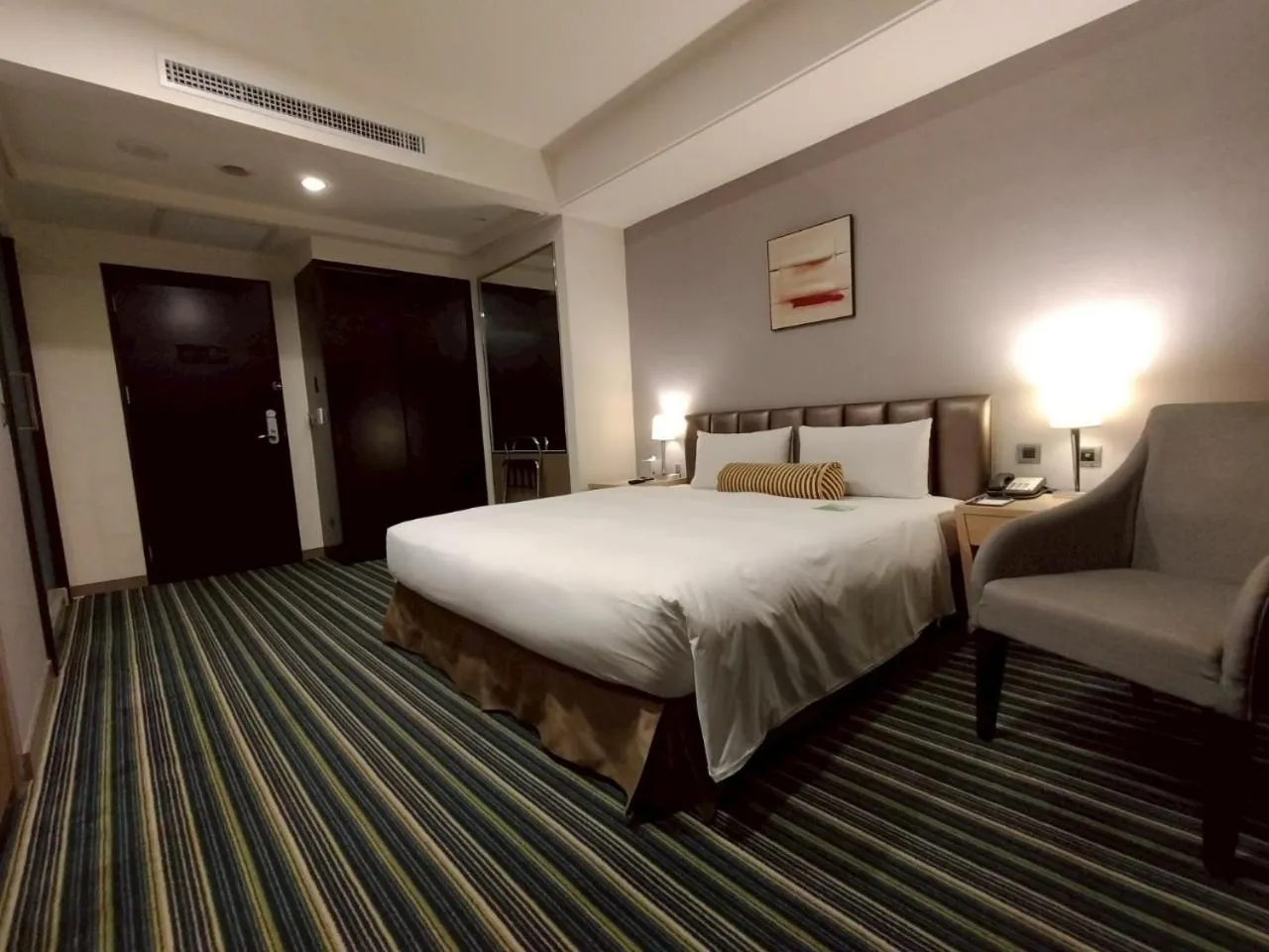 Bed in Urban Hotel33