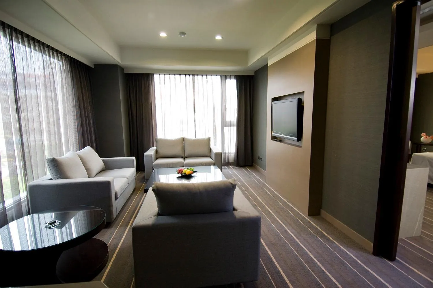 TV and multimedia in Urban Hotel33