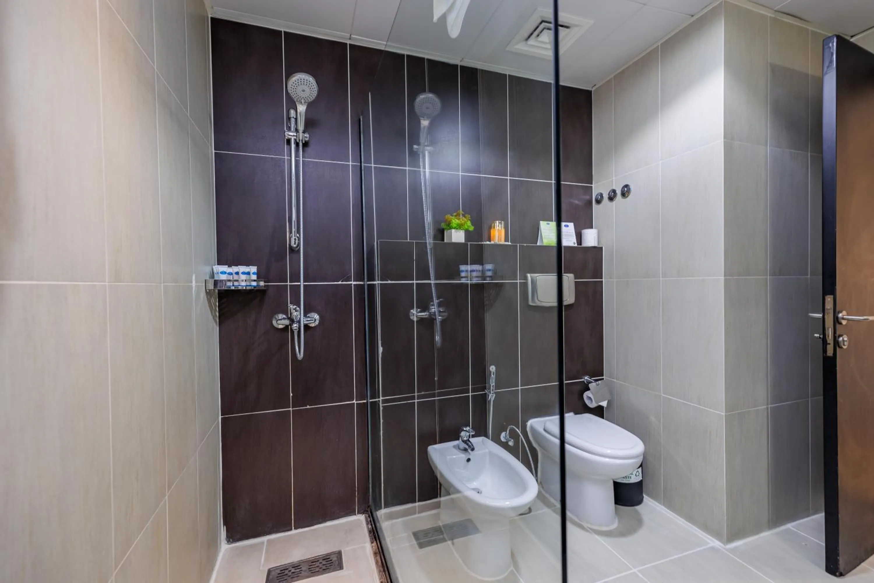 Shower in The Royal Riviera Hotel Doha