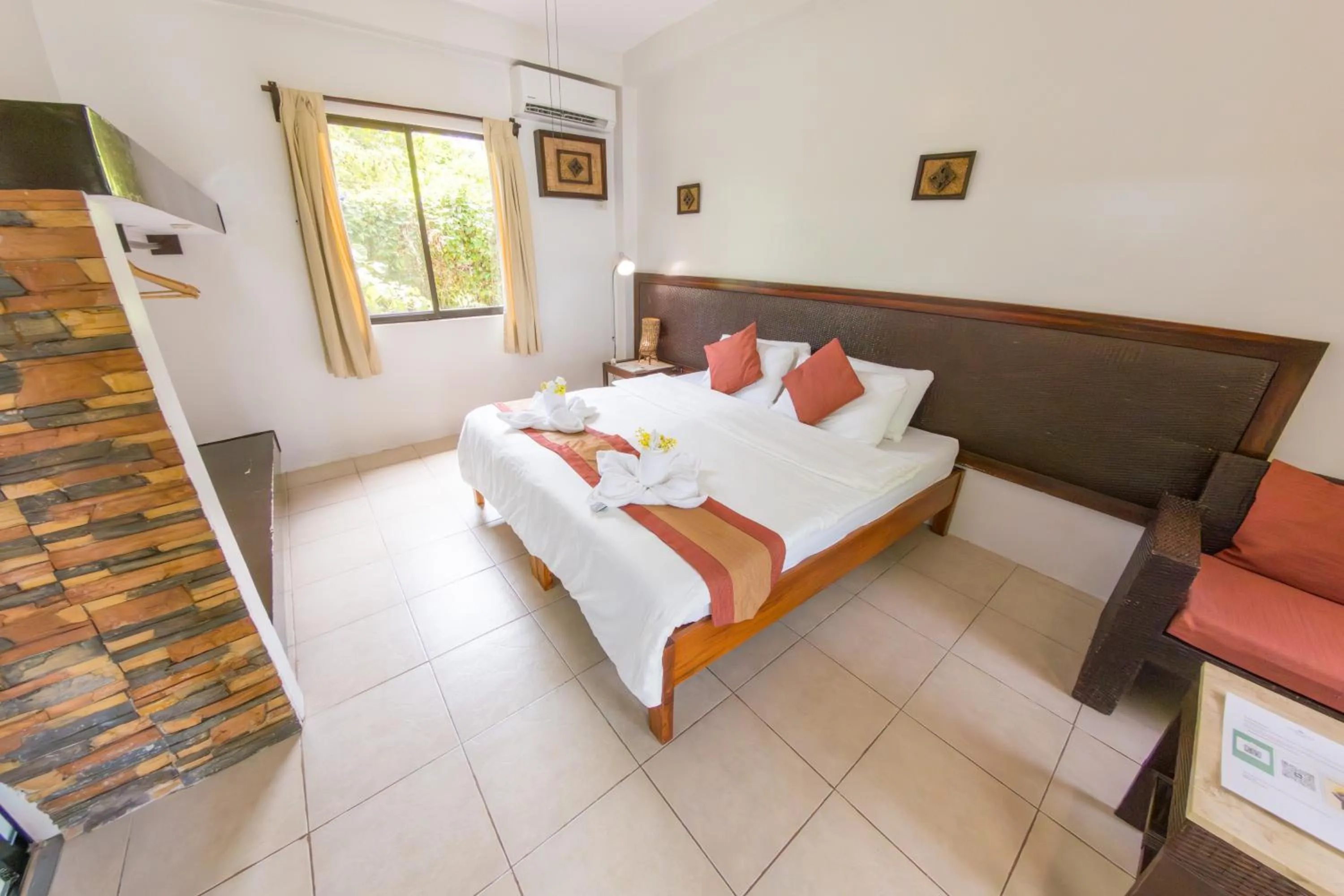 Bed in Palms Cove Resort