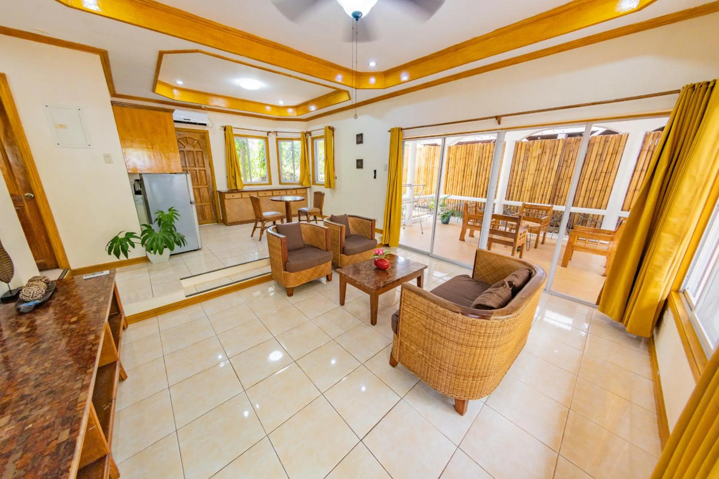 Living room in Palms Cove Resort