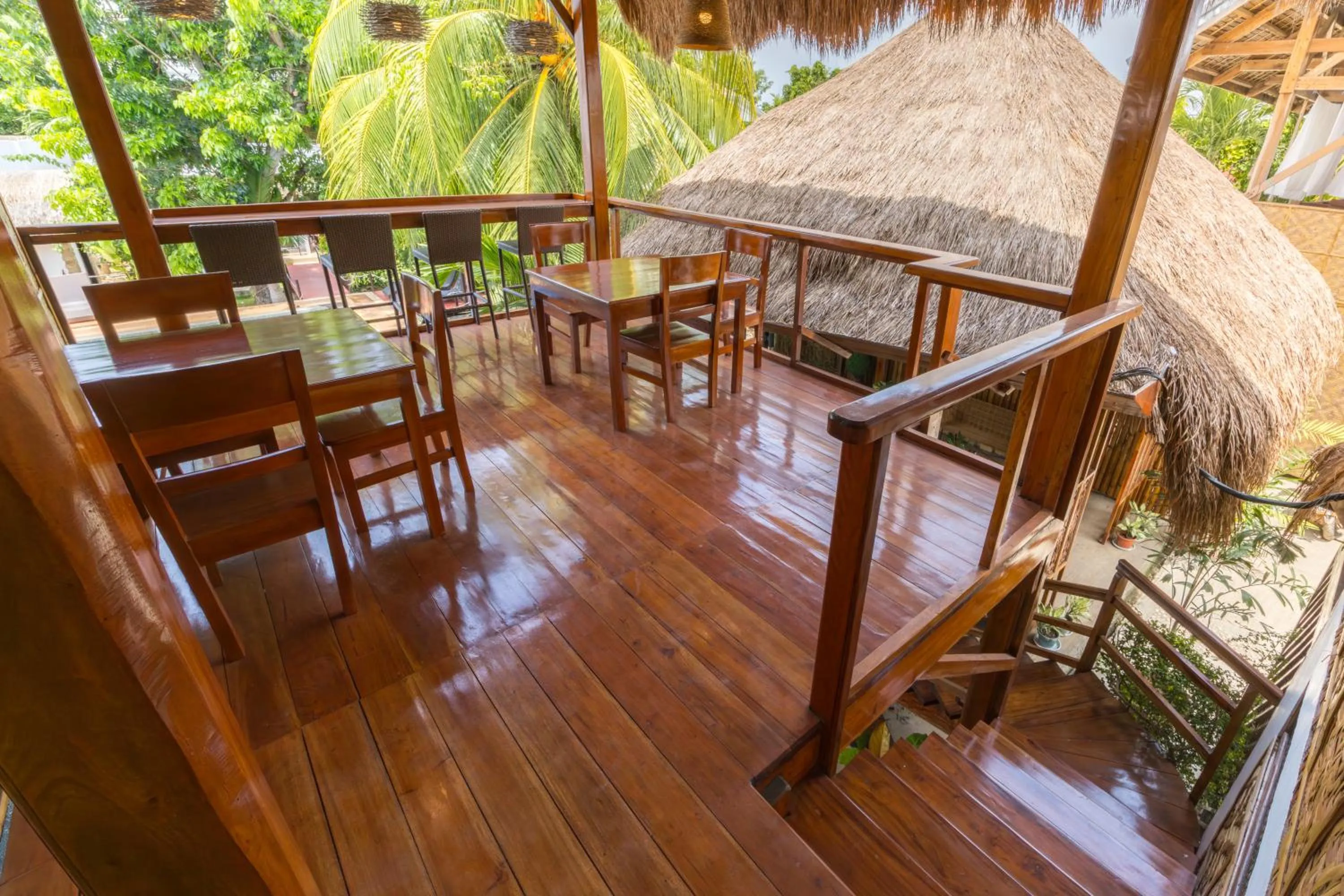 Restaurant/places to eat in Palms Cove Resort