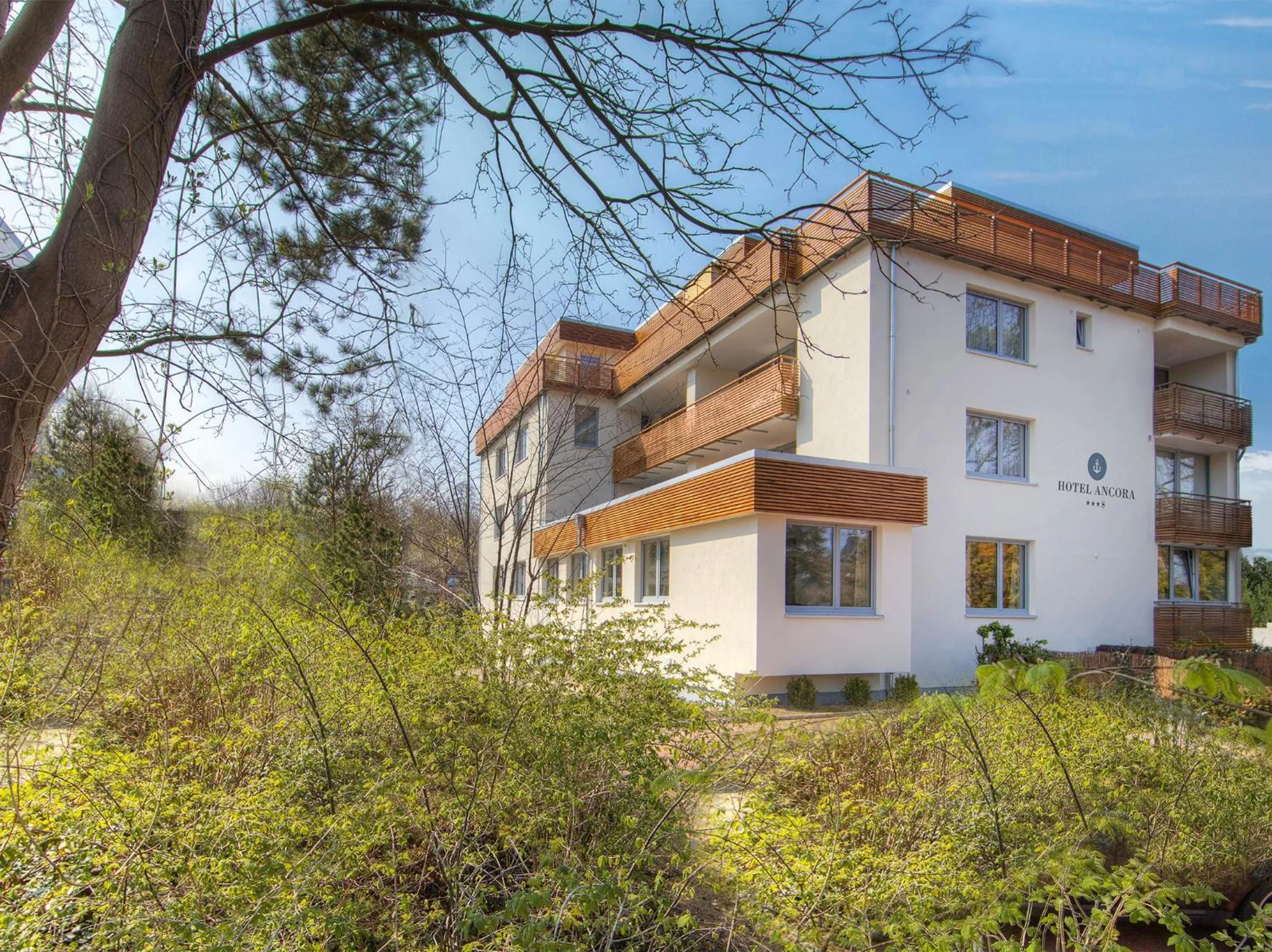 Property building in Hotel Ancora Timmendorfer Strand, Pool inklusive