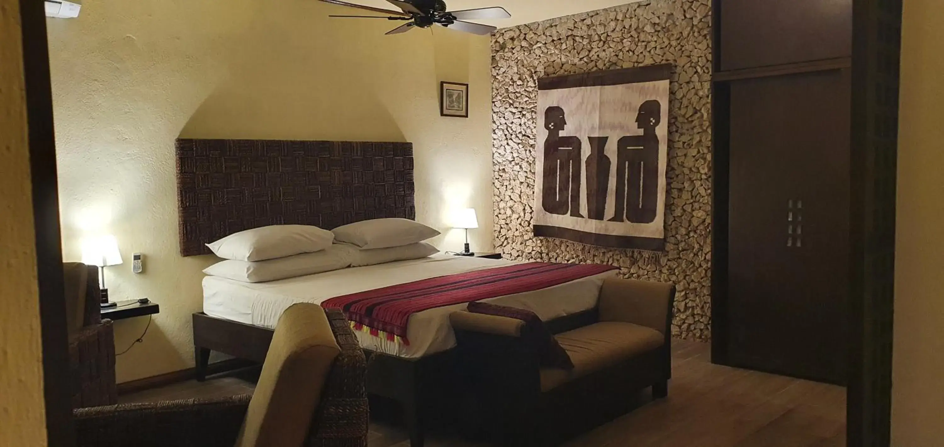 Bed in Angelina Beach Resort & Italian Restaurant Malapascua Bed in Angelina Beach Resort & Italian Restaurant Malapascua