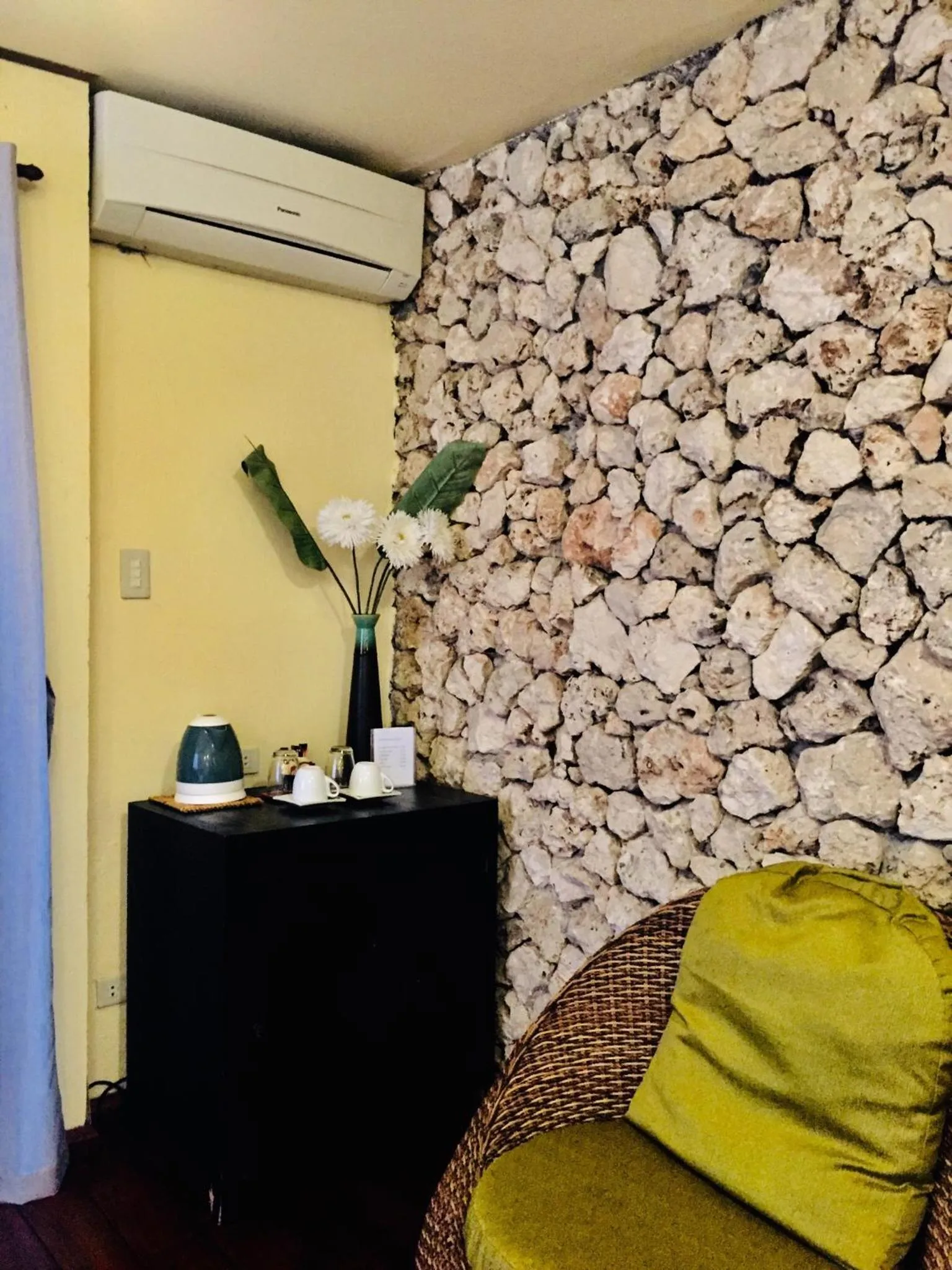 Angelina Beach Resort & Italian Restaurant Malapascua