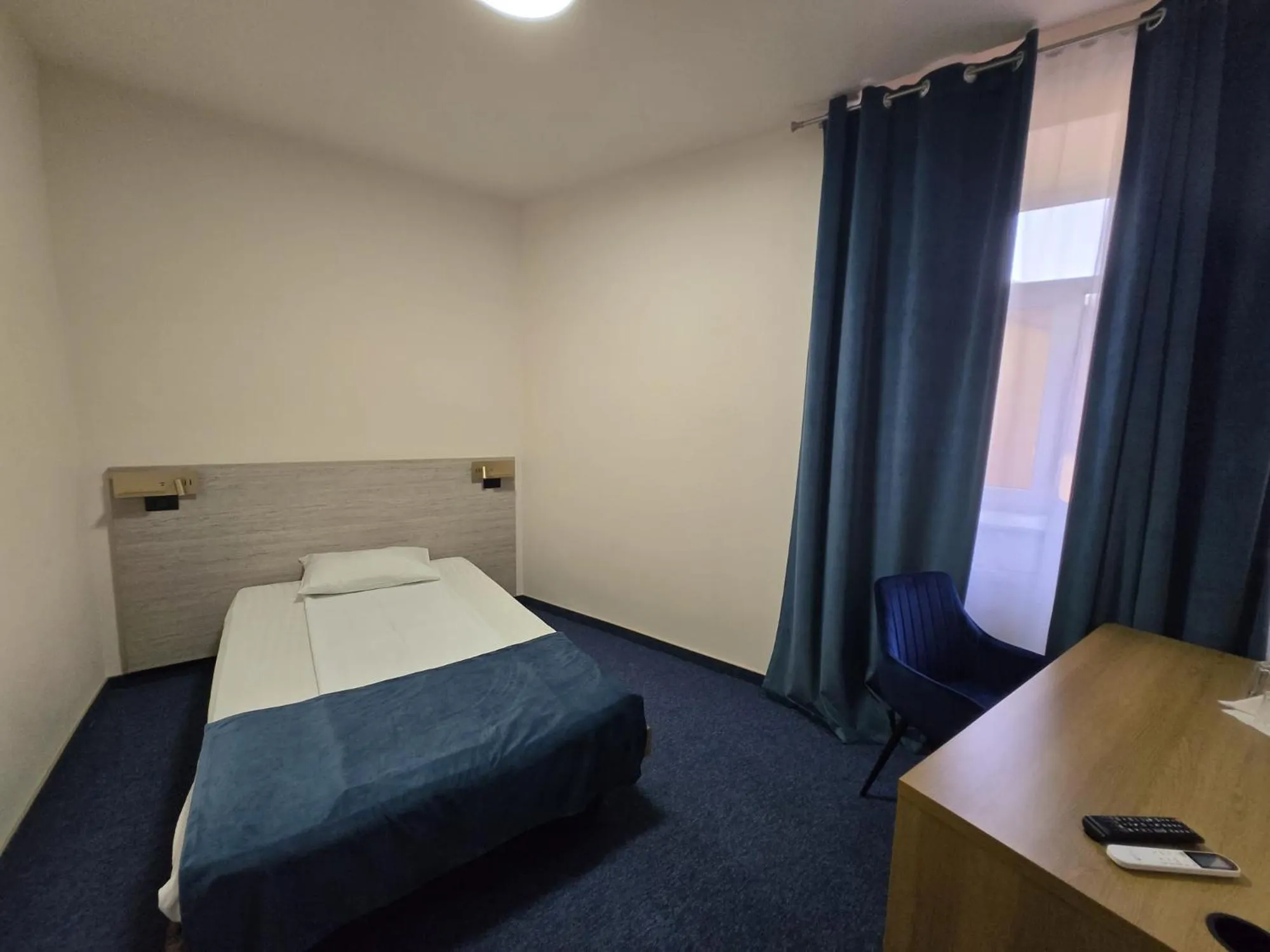 Bedroom in Hotel Astoria City Center