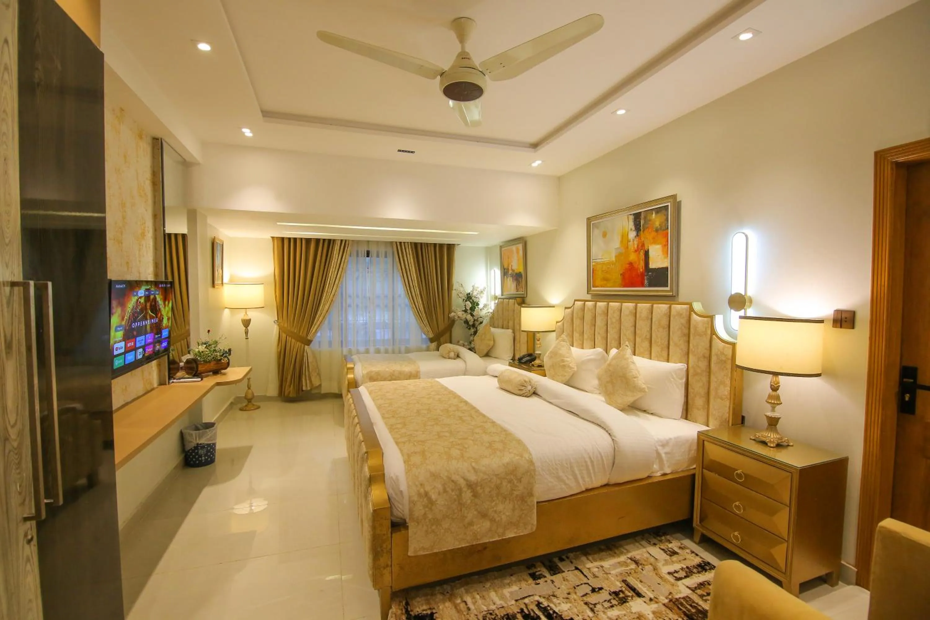 TV and multimedia, Bed in Premier Inn Gulberg Lahore