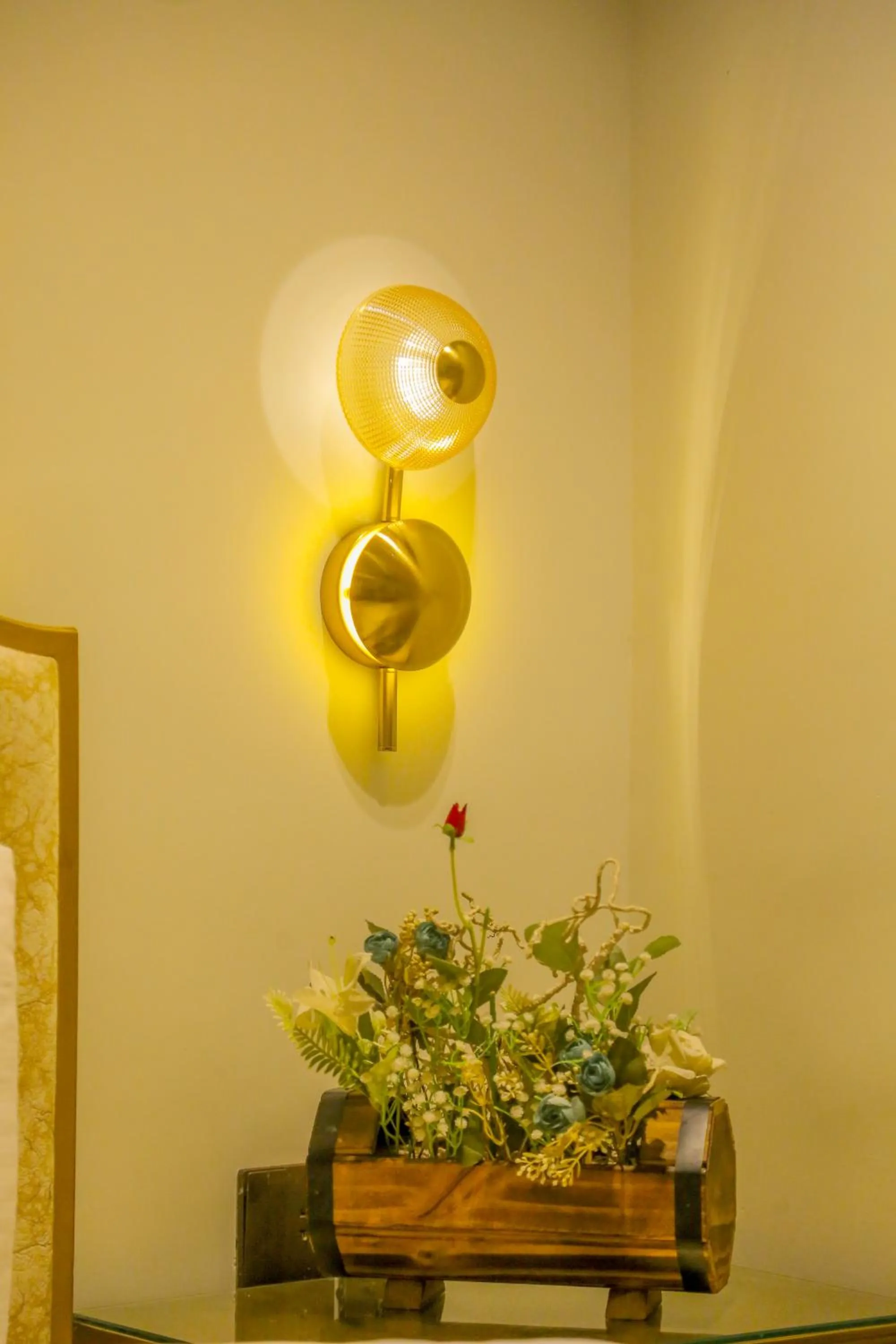 Decorative detail in Premier Inn Gulberg Lahore