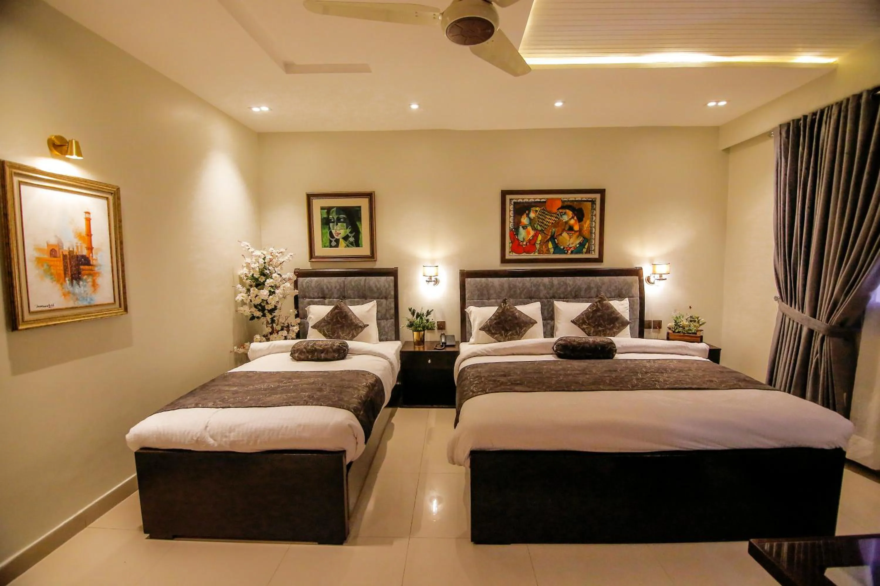 Photo of the whole room, Bed in Premier Inn Gulberg Lahore