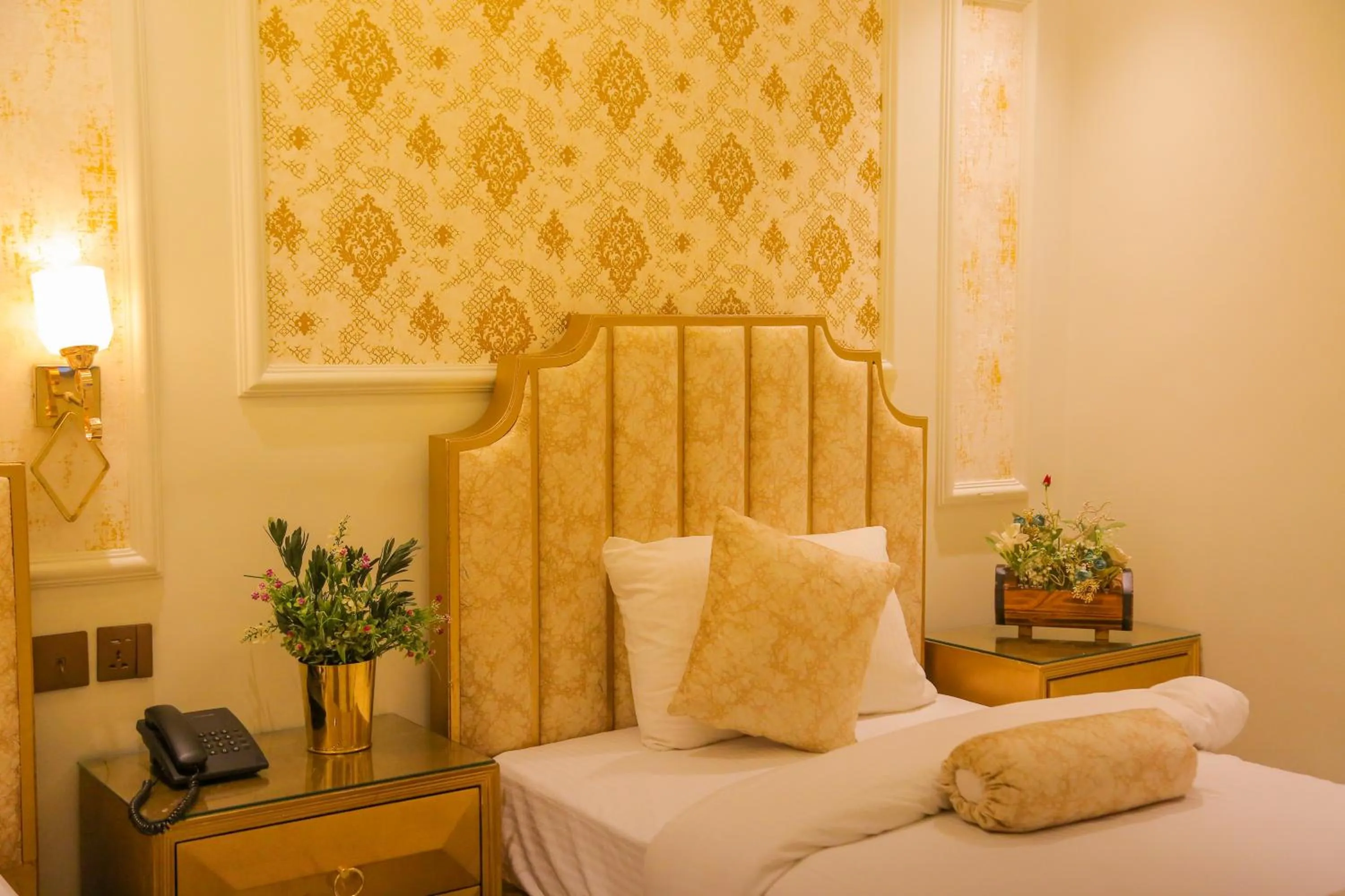 Bedroom, Bed in Premier Inn Gulberg Lahore