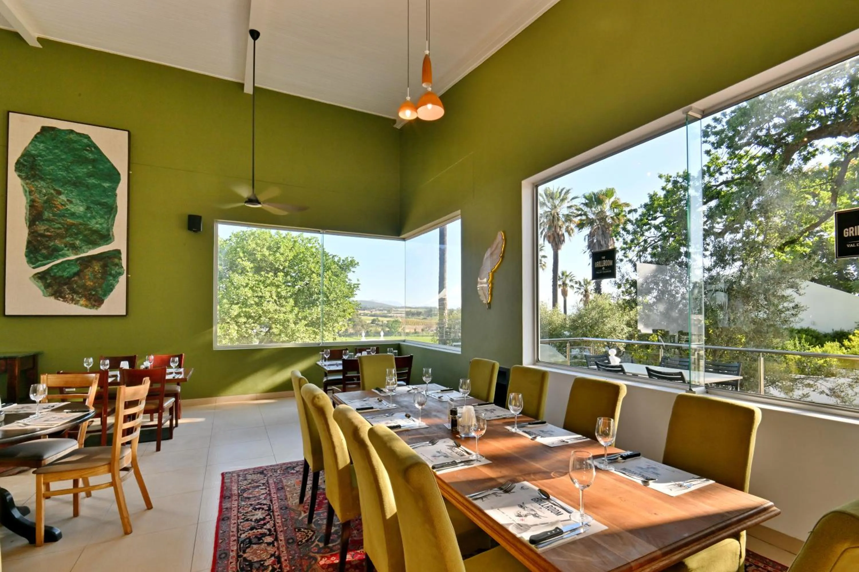 Restaurant/places to eat in Val Du Charron Wine & Leisure Estate