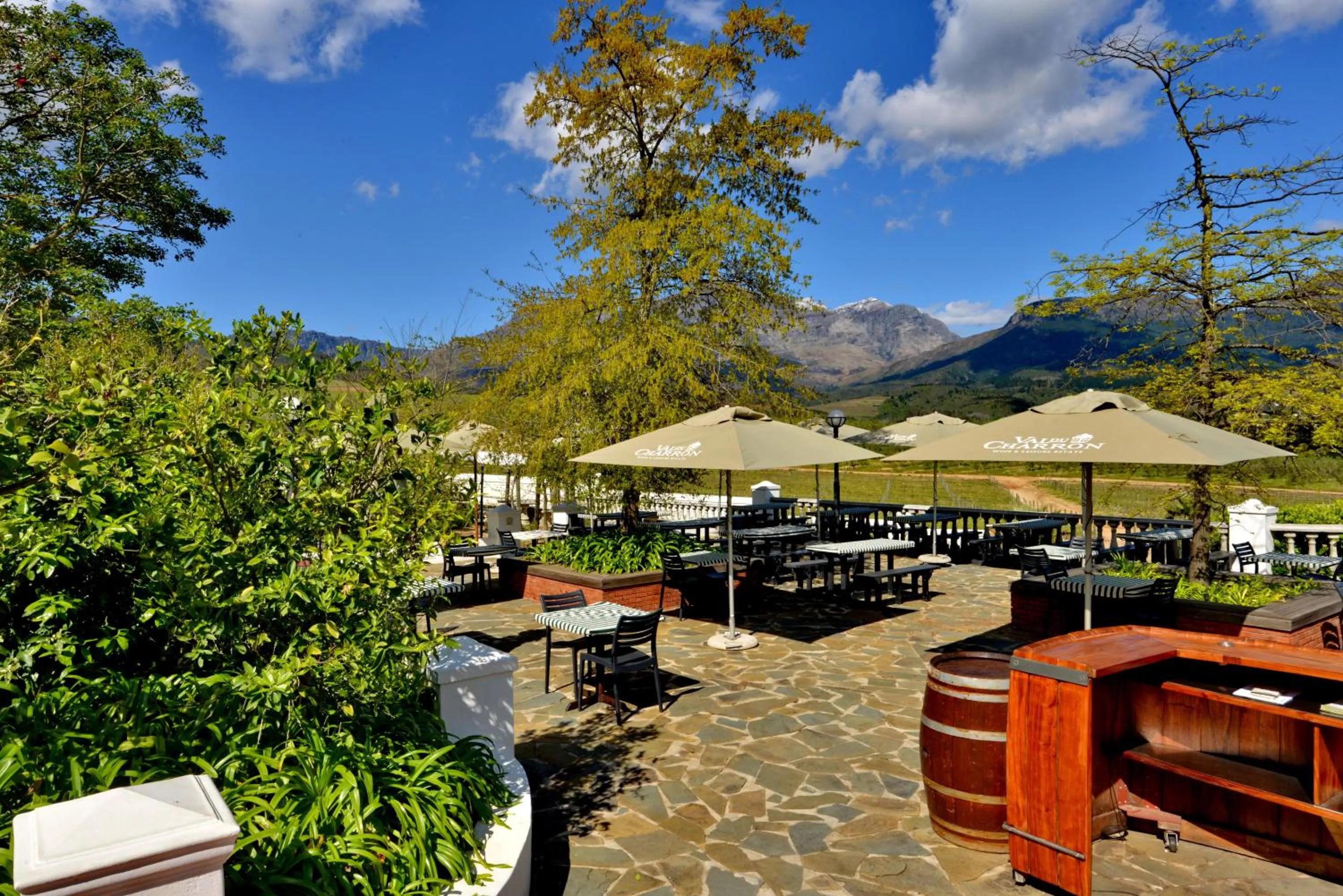 Restaurant/places to eat in Val Du Charron Wine & Leisure Estate
