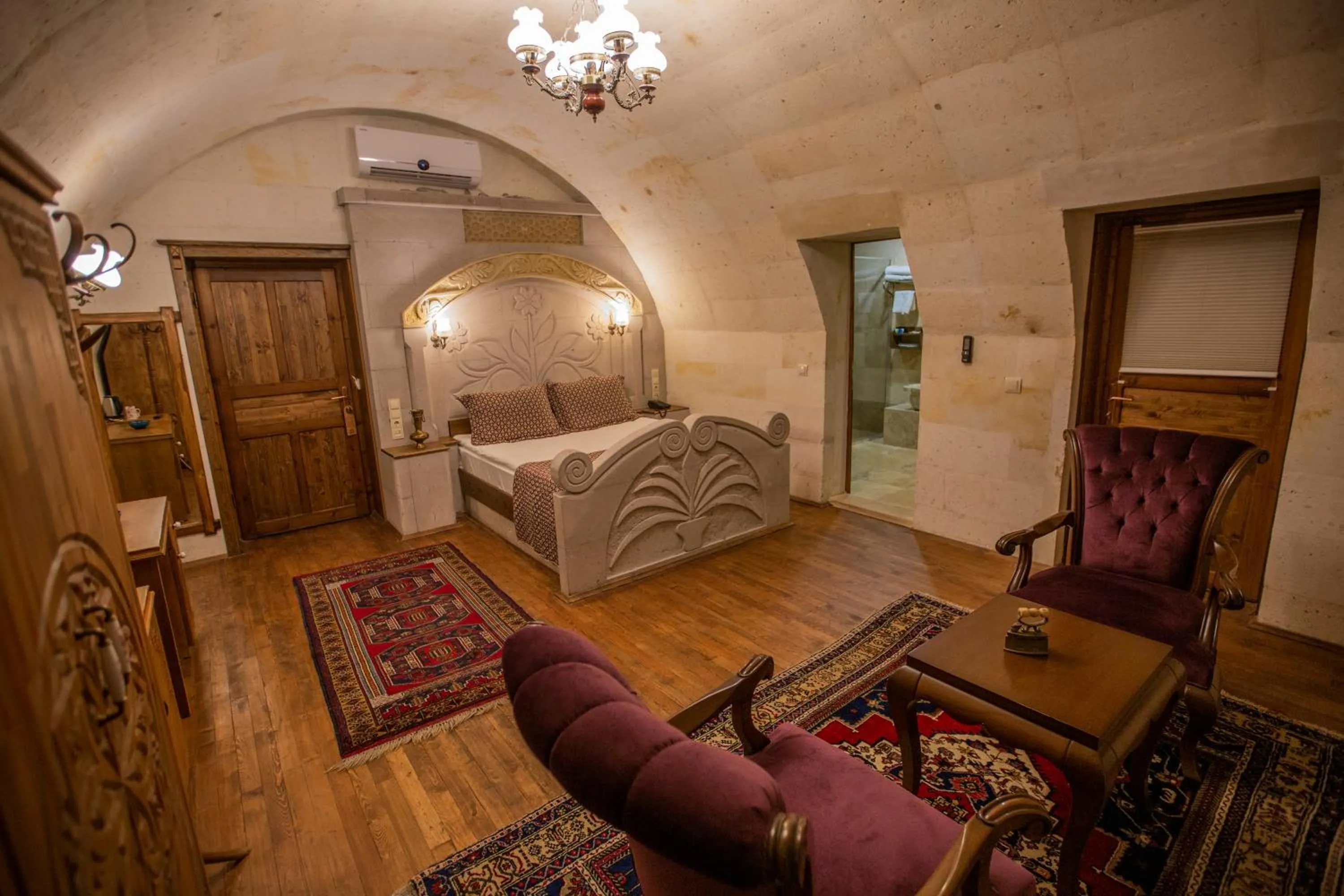 Photo of the whole room, Bed in Göreme Reva Hotel