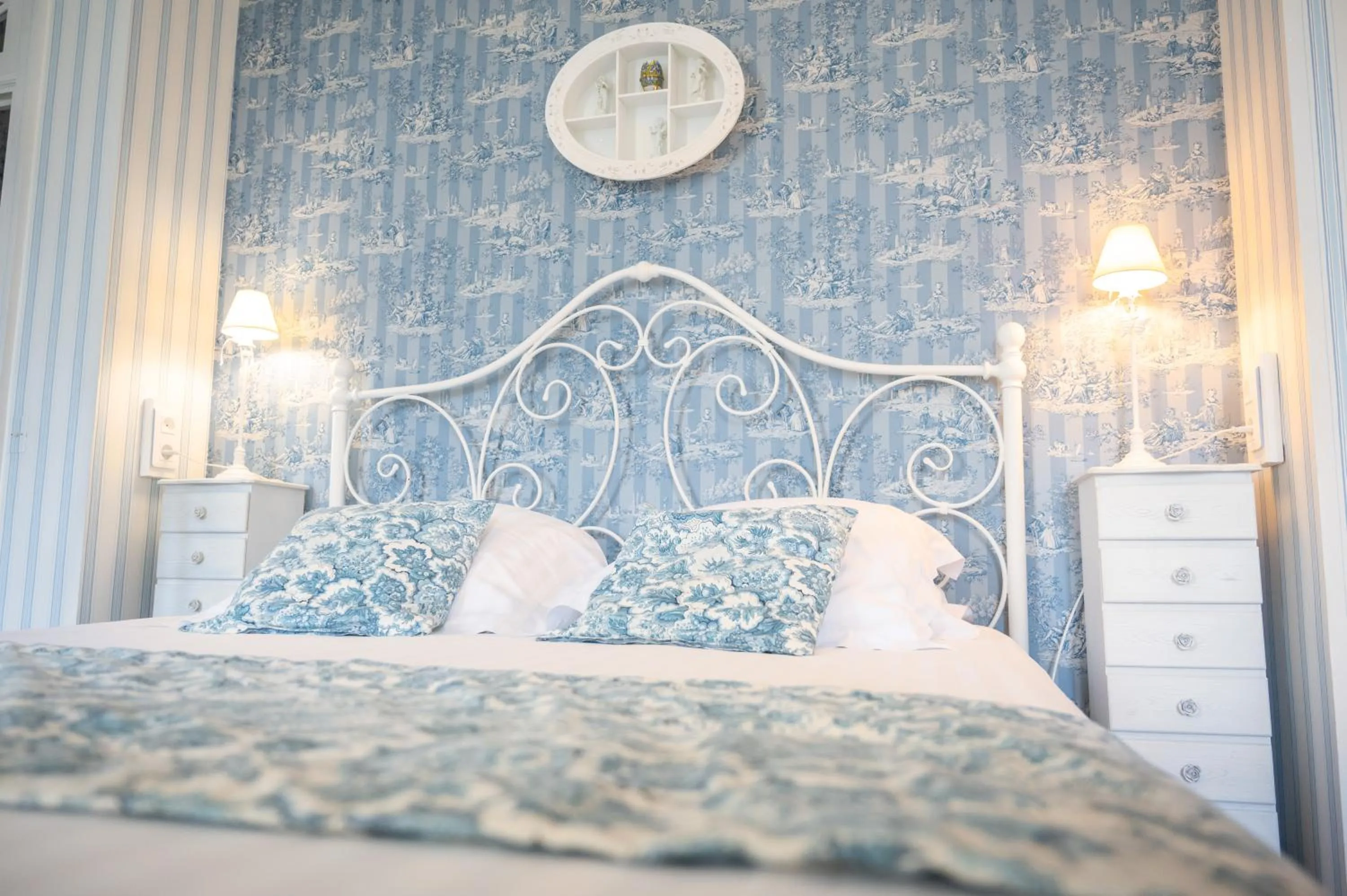 Bed in Maison d'hôtes "Les Jardins de Mazamet"