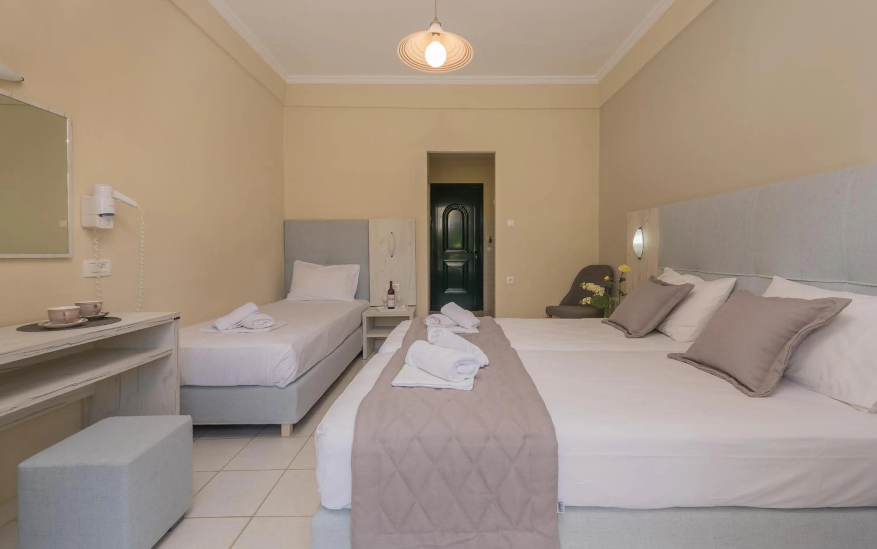 Bed in Capriccio Studios