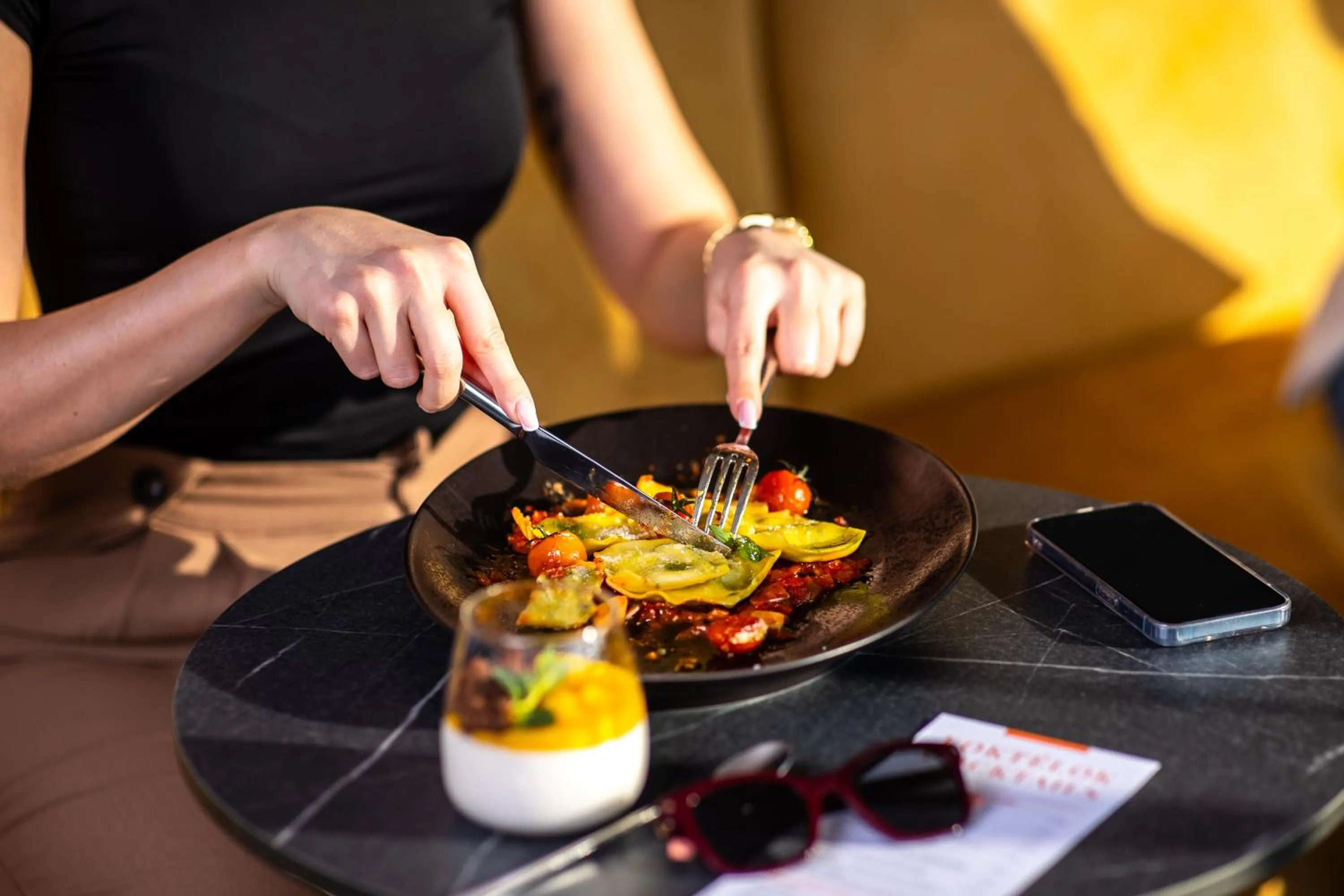 Restaurant/places to eat in Expo Tower by Mellow Mood Hotels