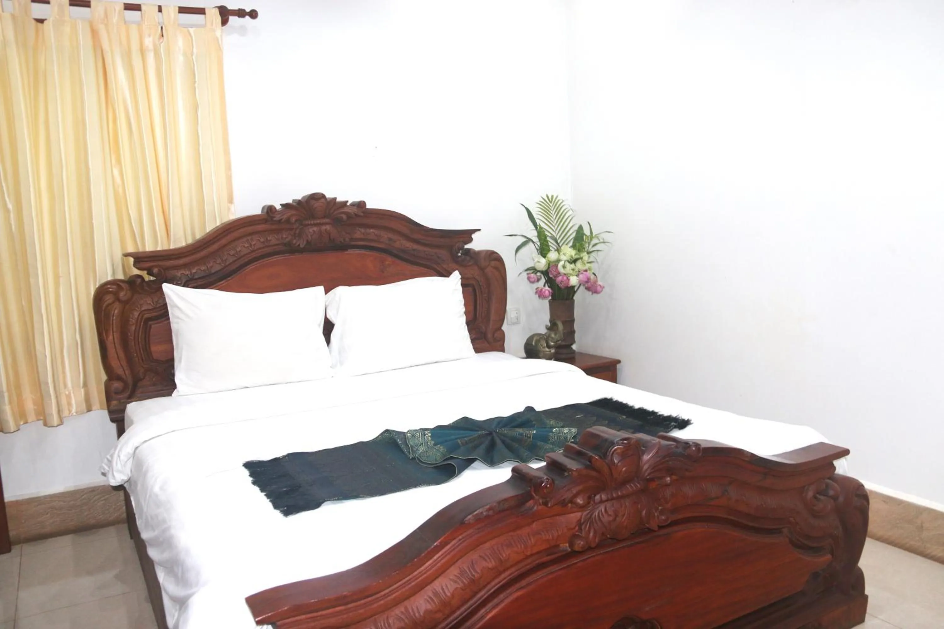 Bed in Shining Angkor Apartment Hotel