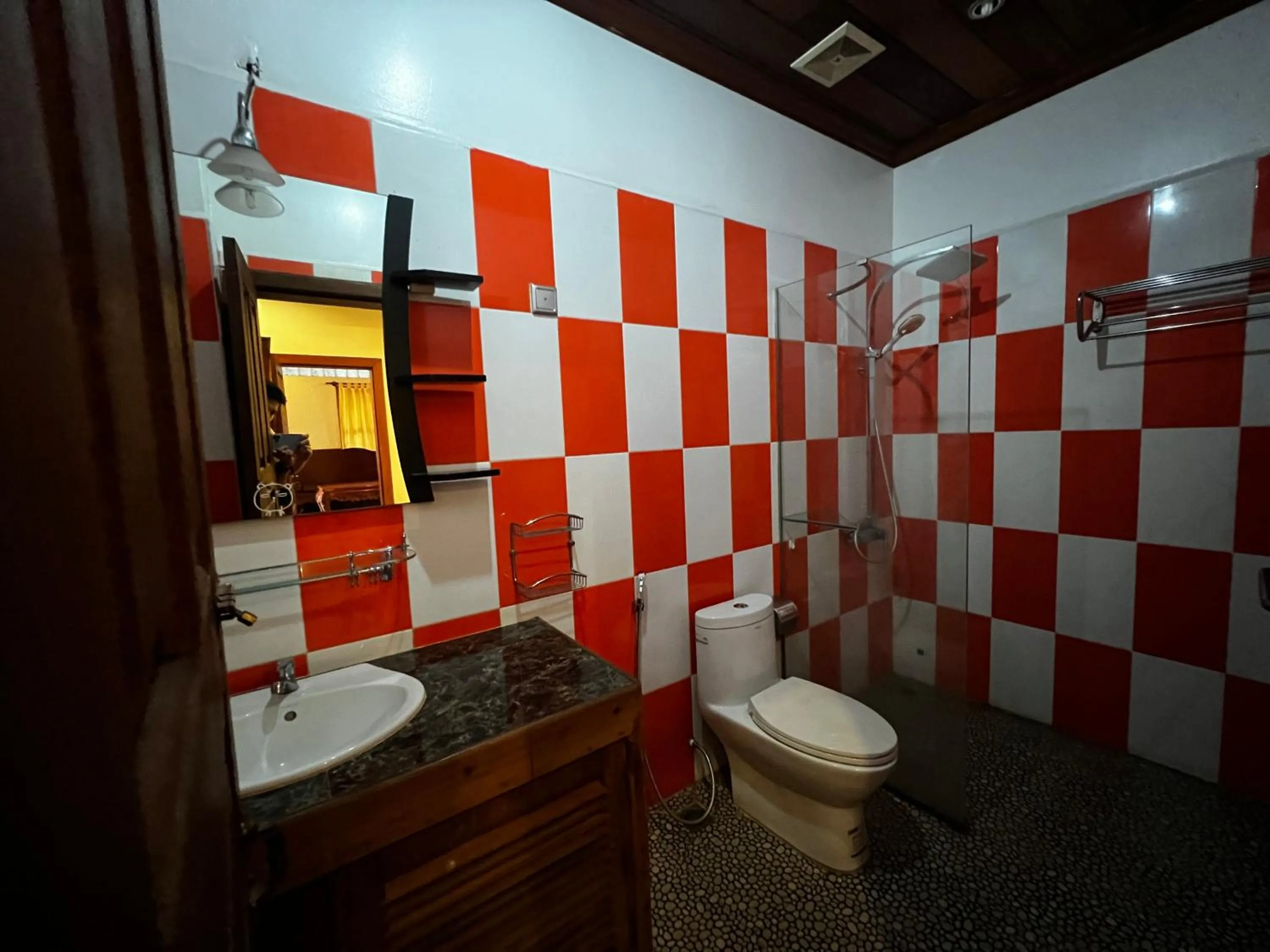 Bathroom in Shining Angkor Apartment Hotel