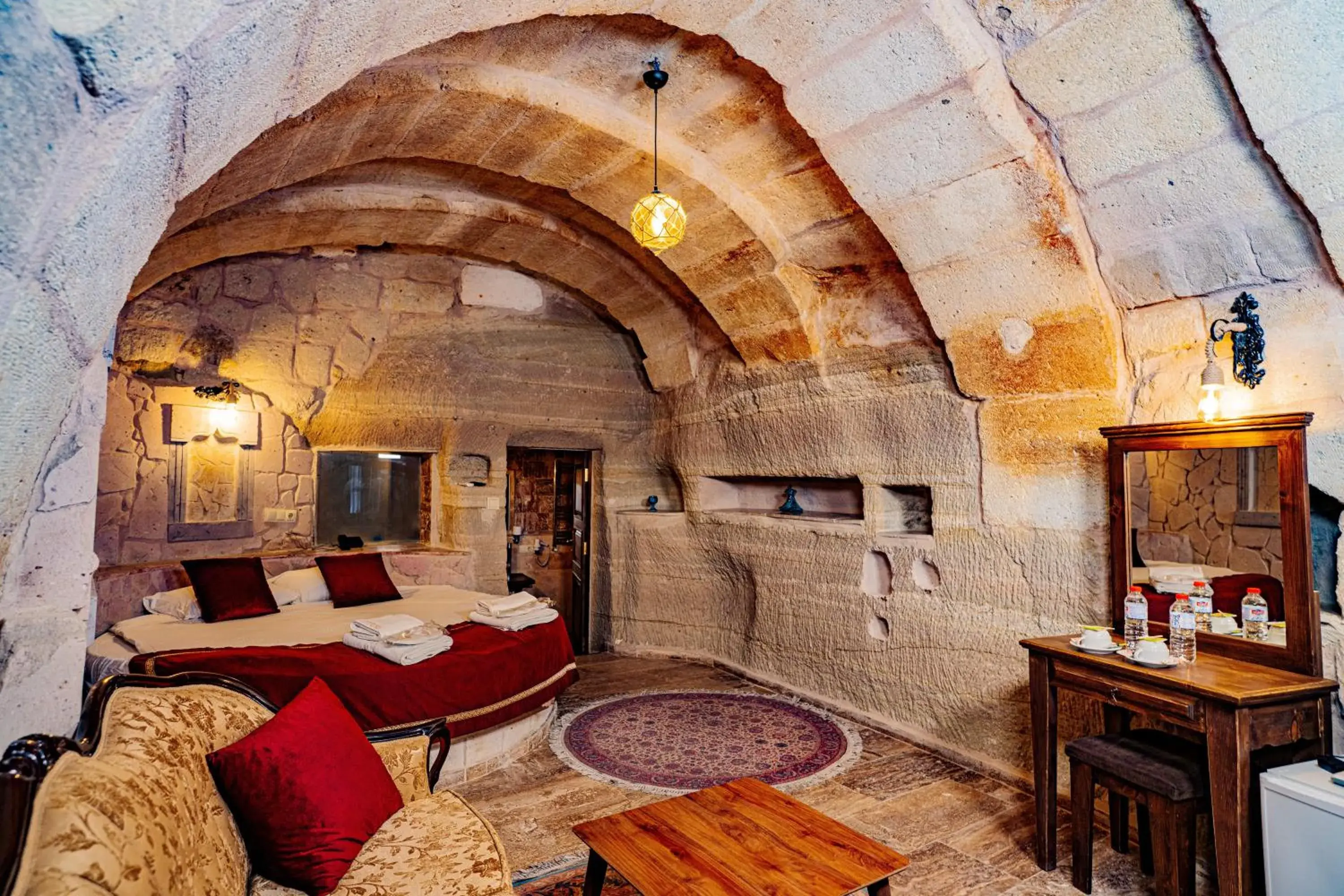 Deluxe Double Room with Bath in Cappadocia Caves Hotel Deluxe Double Room with Bath in Cappadocia Caves Hotel