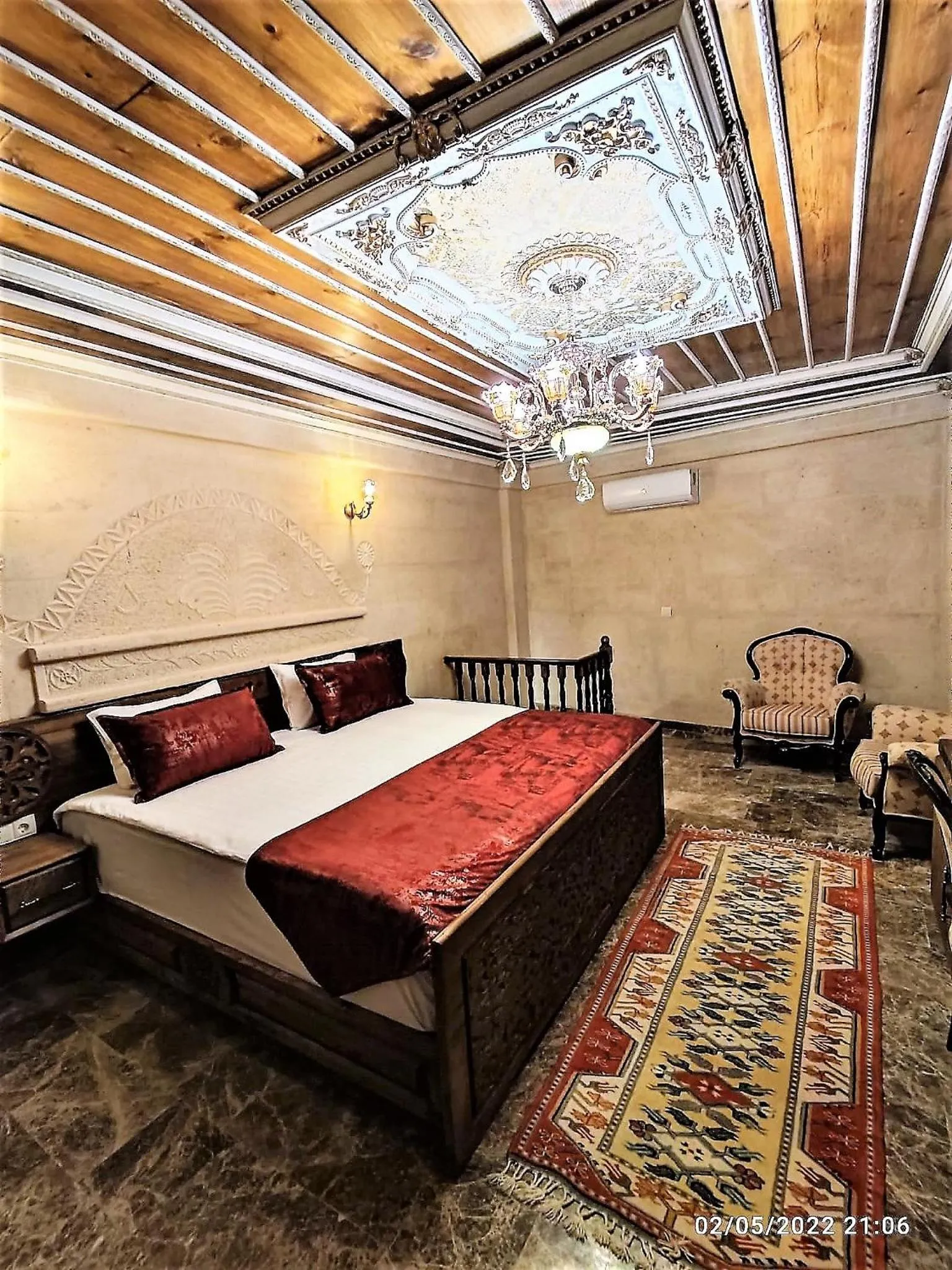 Photo of the whole room, Bed in Cappadocia Caves Hotel