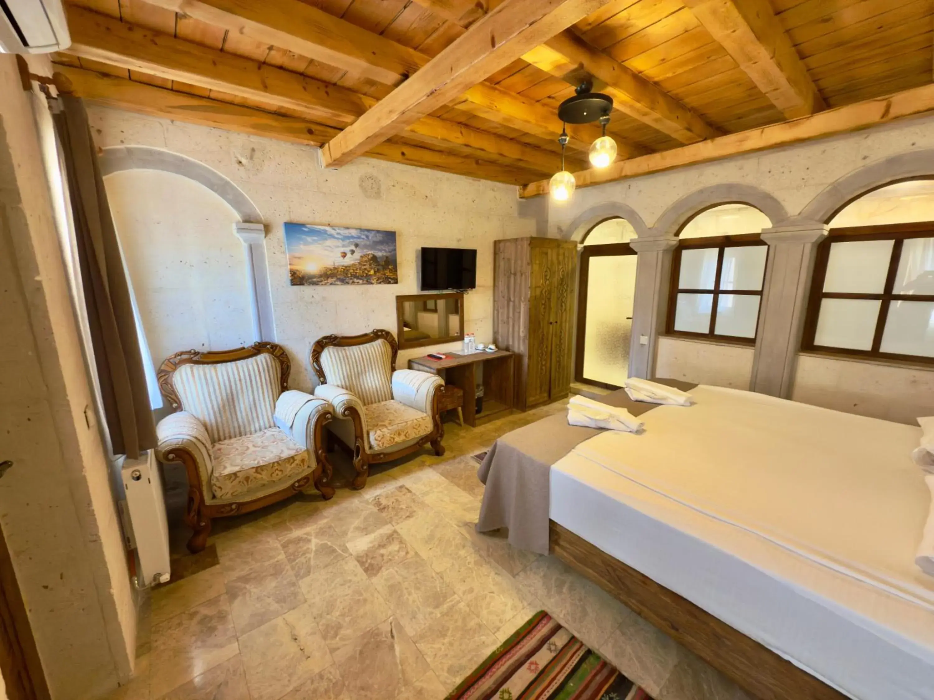 Deluxe Queen Room in Cappadocia Caves Hotel Deluxe Queen Room in Cappadocia Caves Hotel