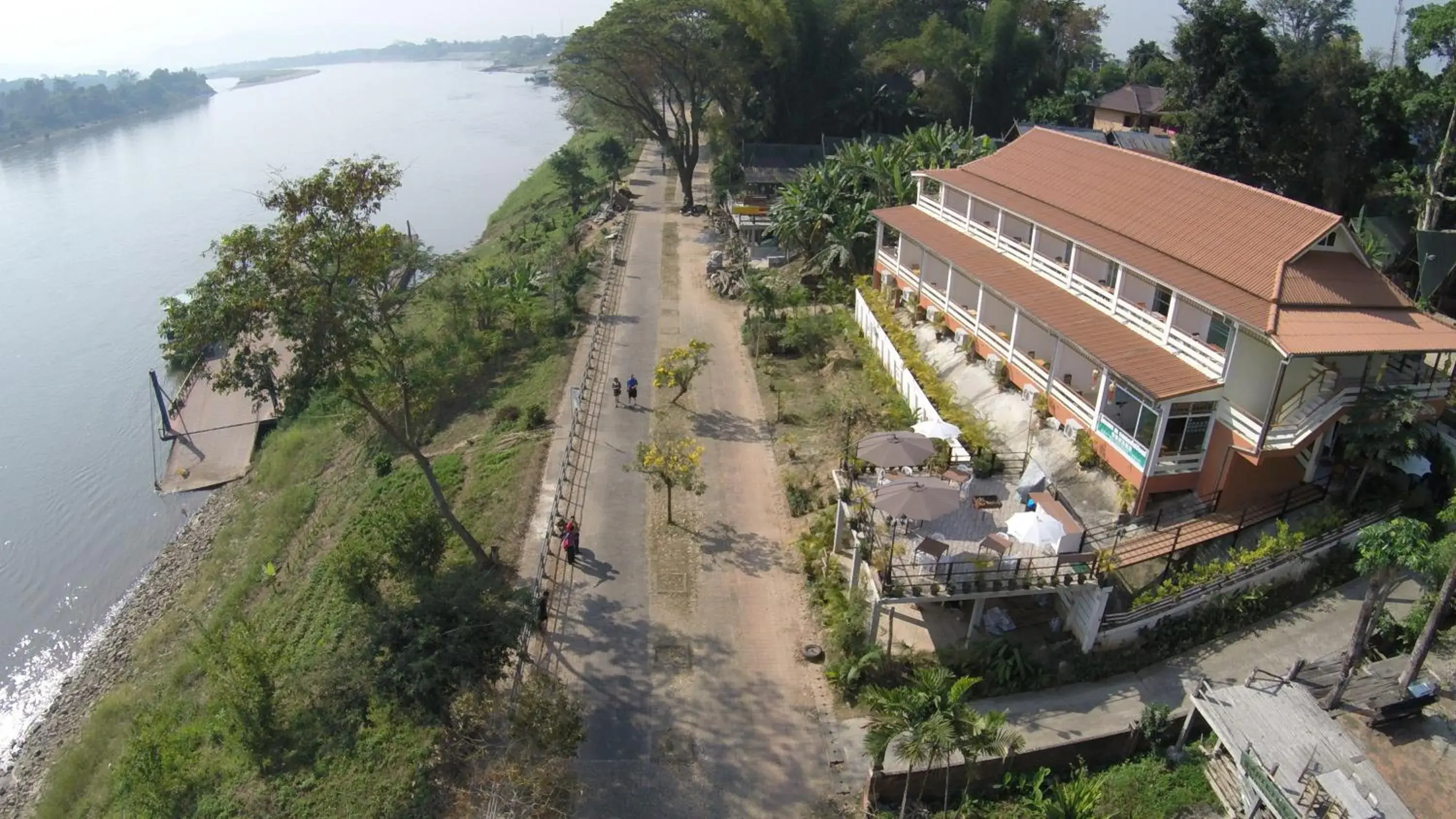 Day Waterfront Hotel Day Waterfront Hotel