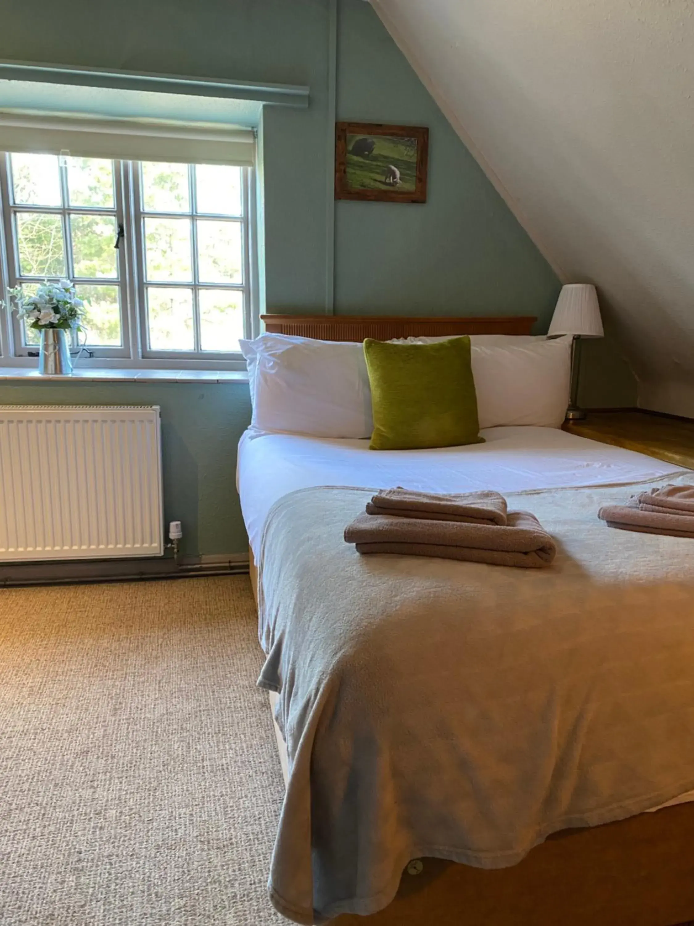Bedroom, Bed in The Hollybush Inn and B&B Bedroom, Bed in The Hollybush Inn and B&B