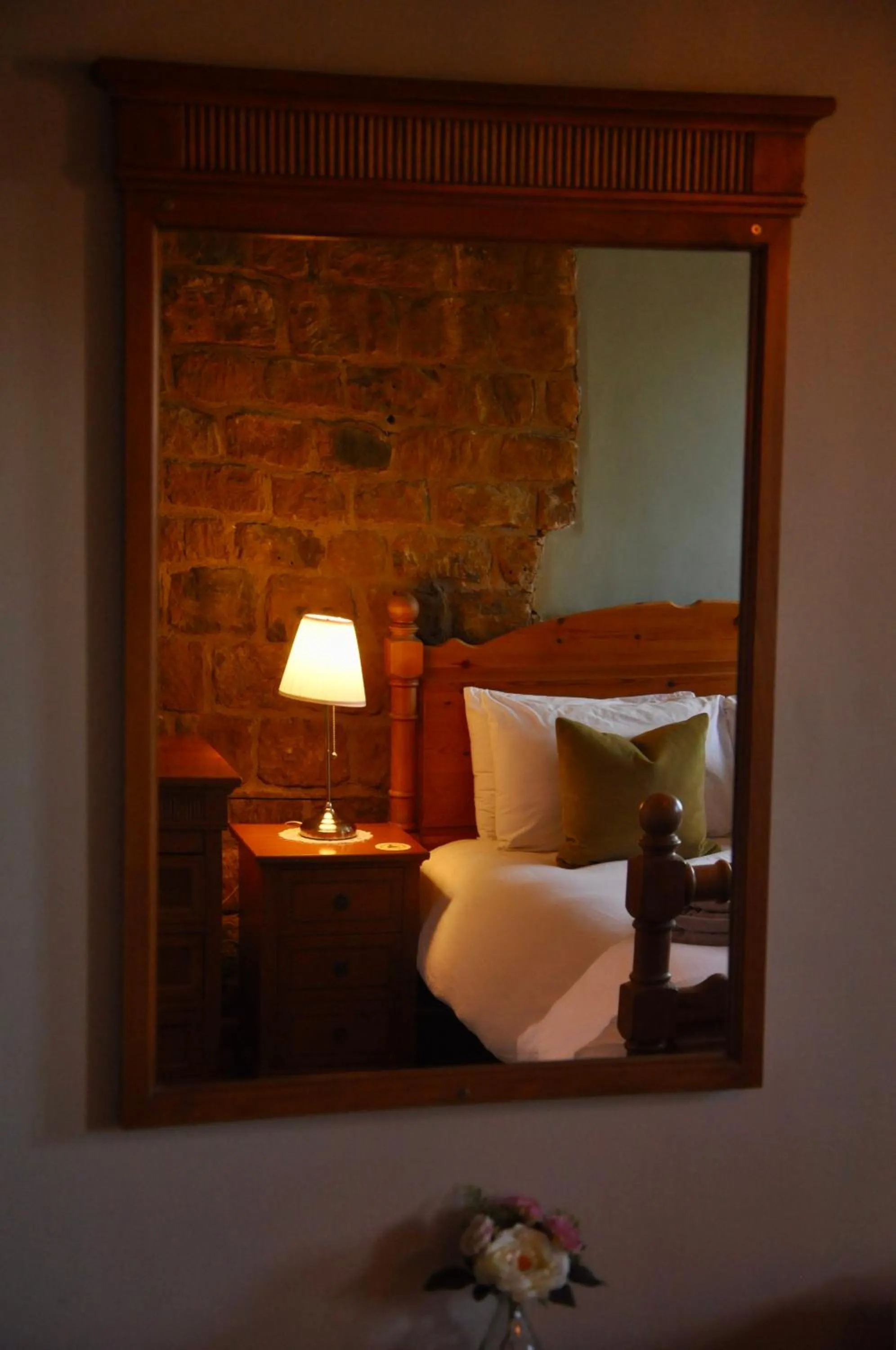 Bedroom, Bed in The Hollybush Inn and B&B