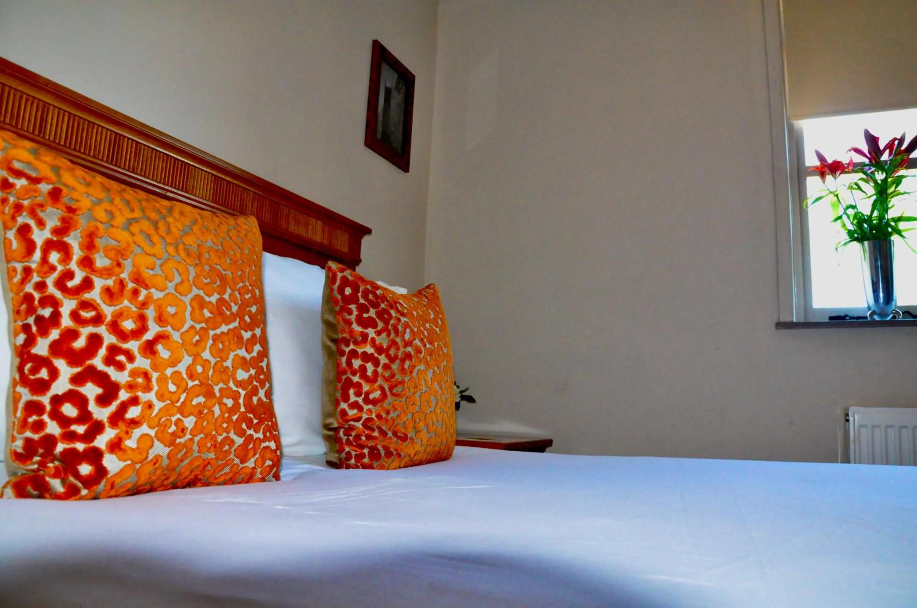 Bed in The Hollybush Inn and B&B