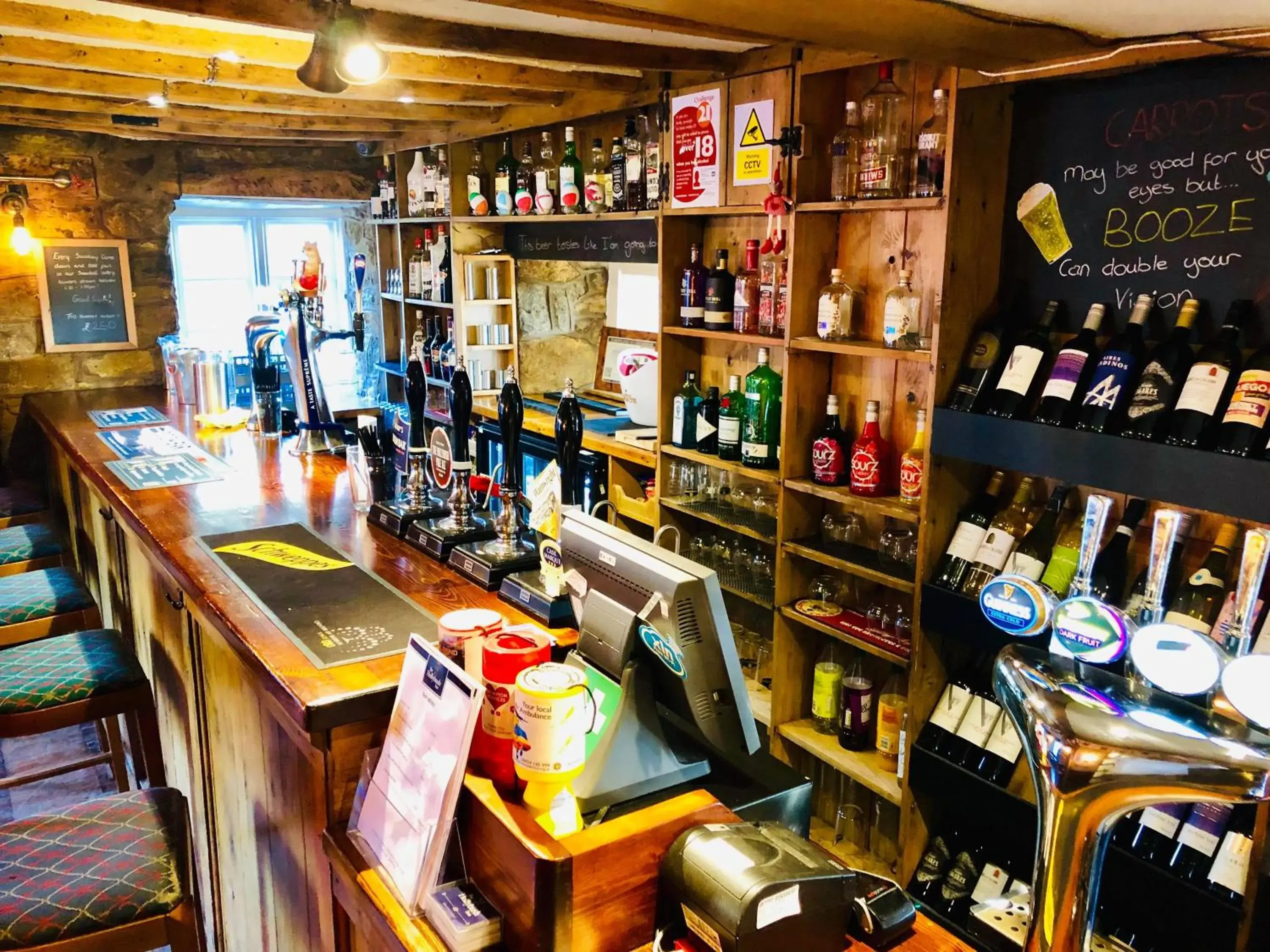 Lounge or bar in The Hollybush Inn and B&B Lounge or bar in The Hollybush Inn and B&B