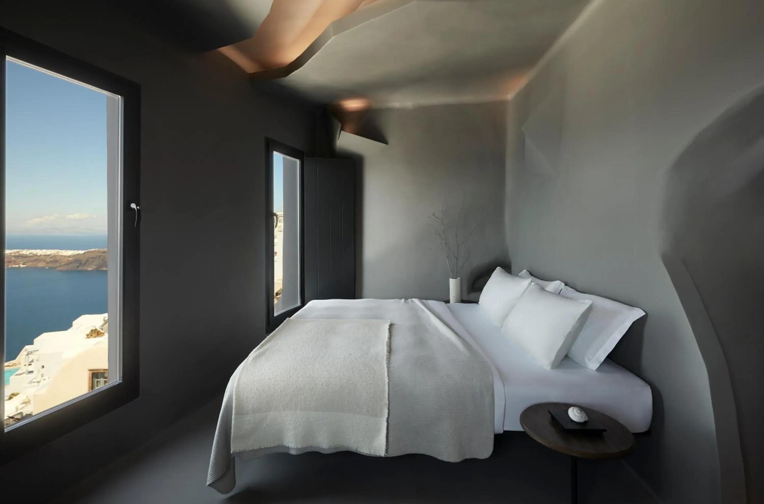 Bed in Kivotos Santorini - Preferred Hotels & Resorts Bed in Kivotos Santorini - Preferred Hotels & Resorts