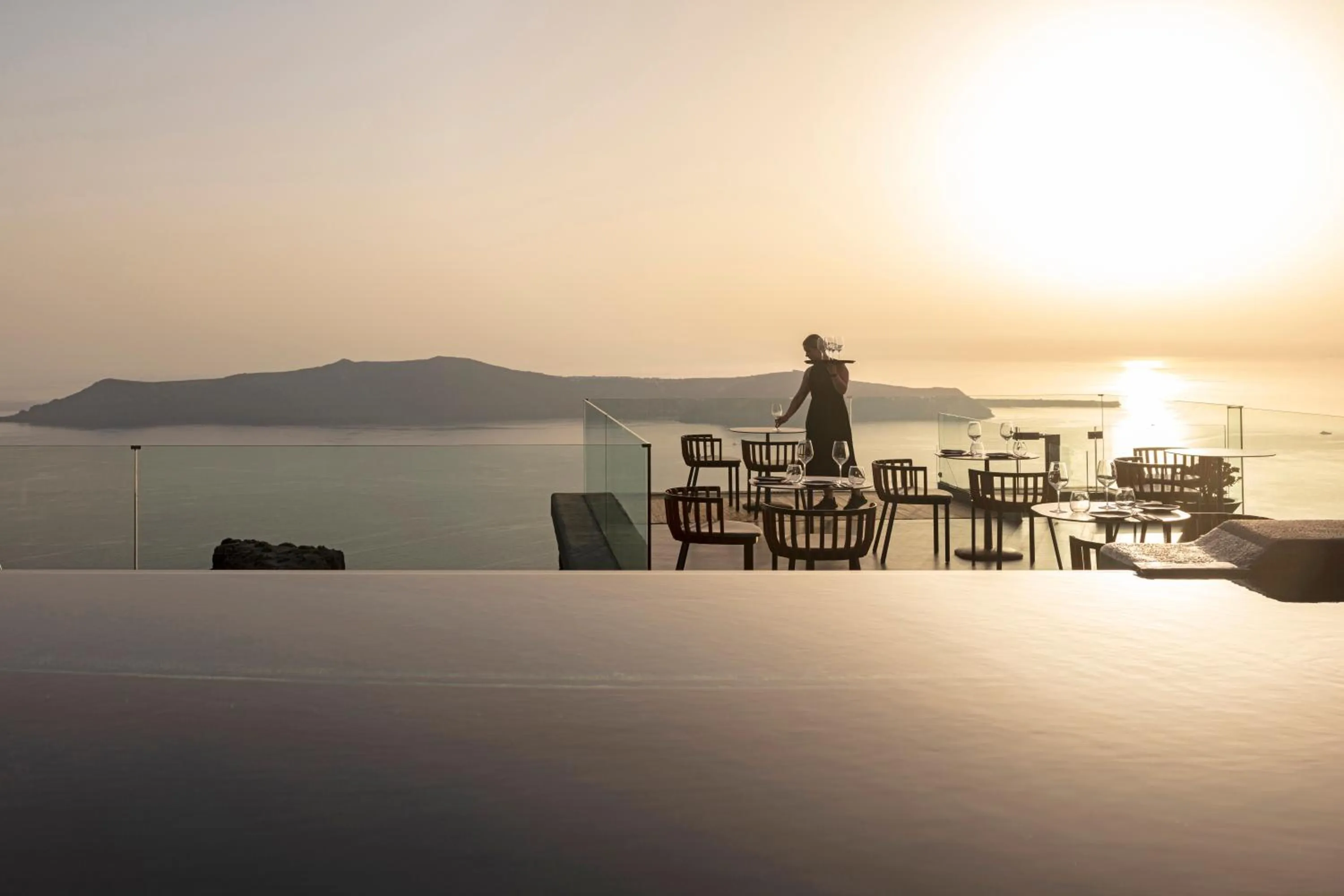 Dining area in Kivotos Santorini - Preferred Hotels & Resorts