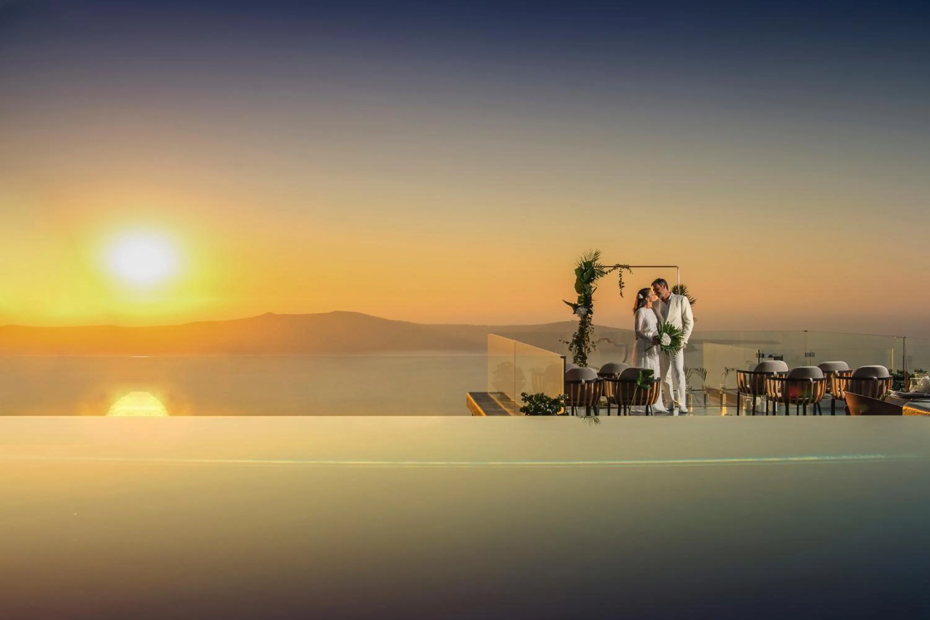 wedding in Kivotos Santorini - Preferred Hotels & Resorts