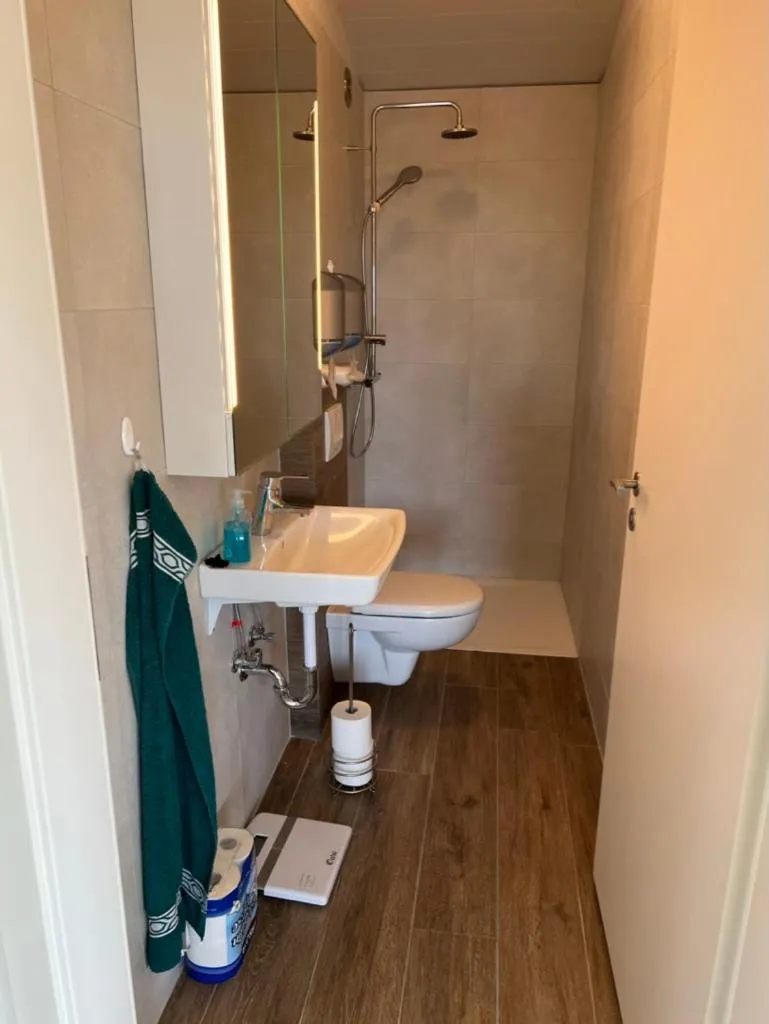 Shower in Lækjarkot Rooms and Cottages with Kitchen