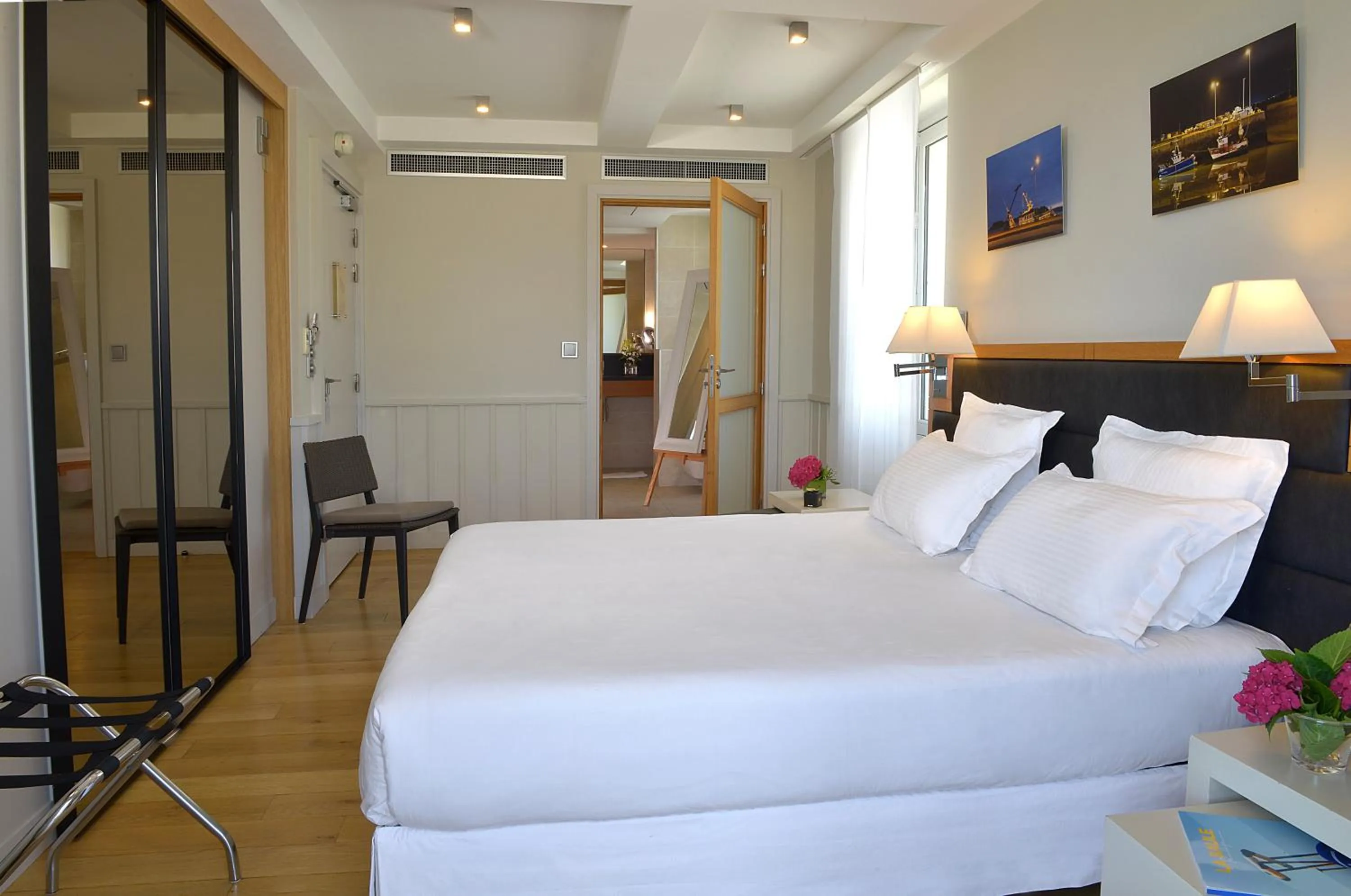 Bed in Grand Hotel de L'Océan