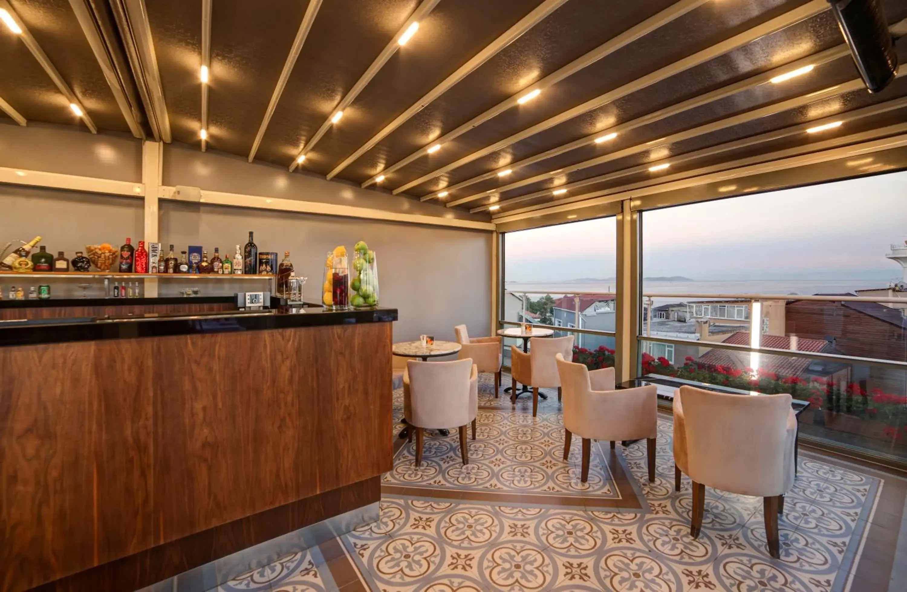 Lounge or bar in Almina Hotel - Special Class Lounge or bar in Almina Hotel - Special Class