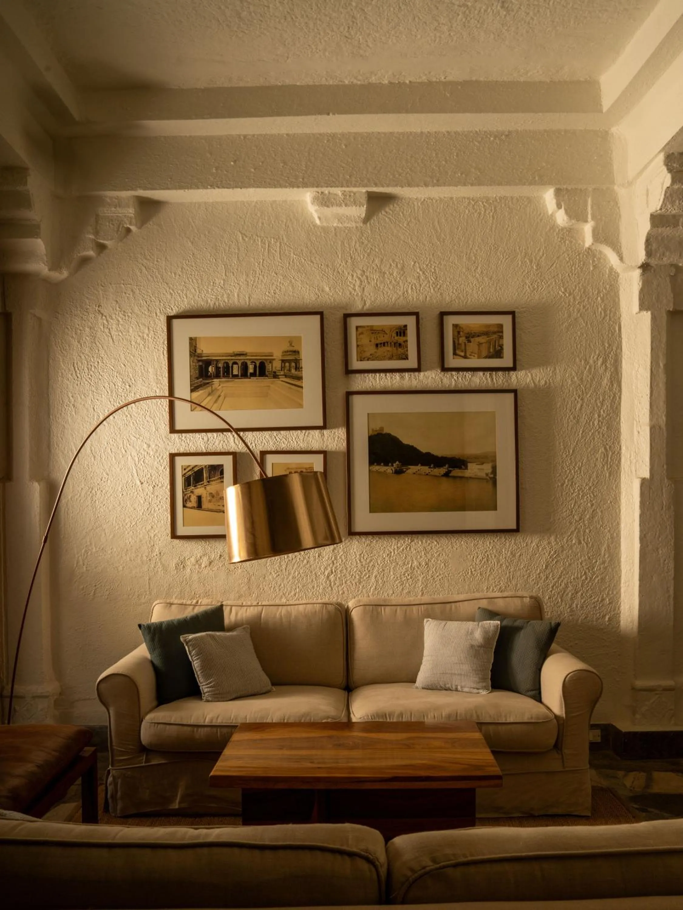 Lounge or bar in RAAS Devigarh