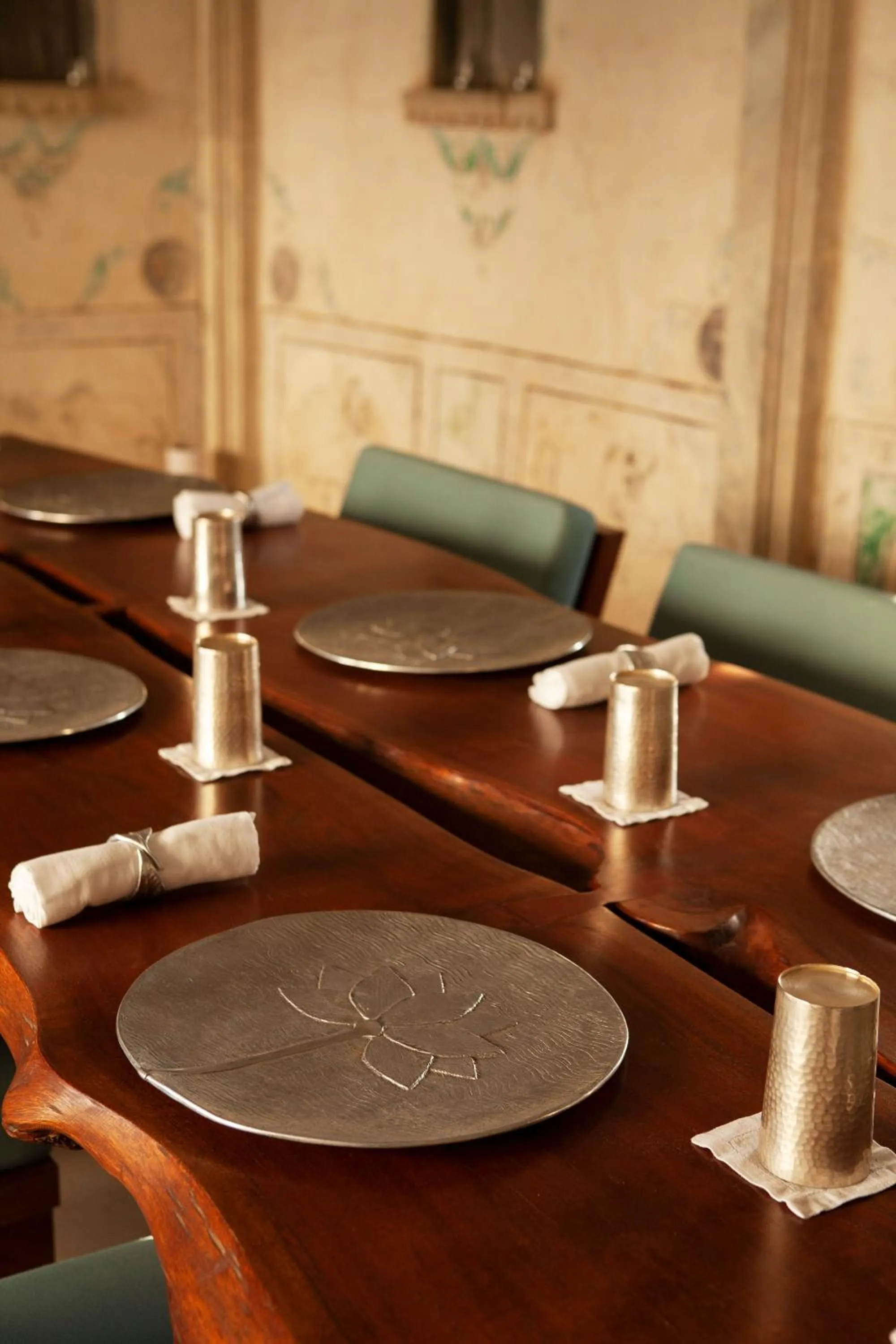 Restaurant/places to eat in RAAS Devigarh