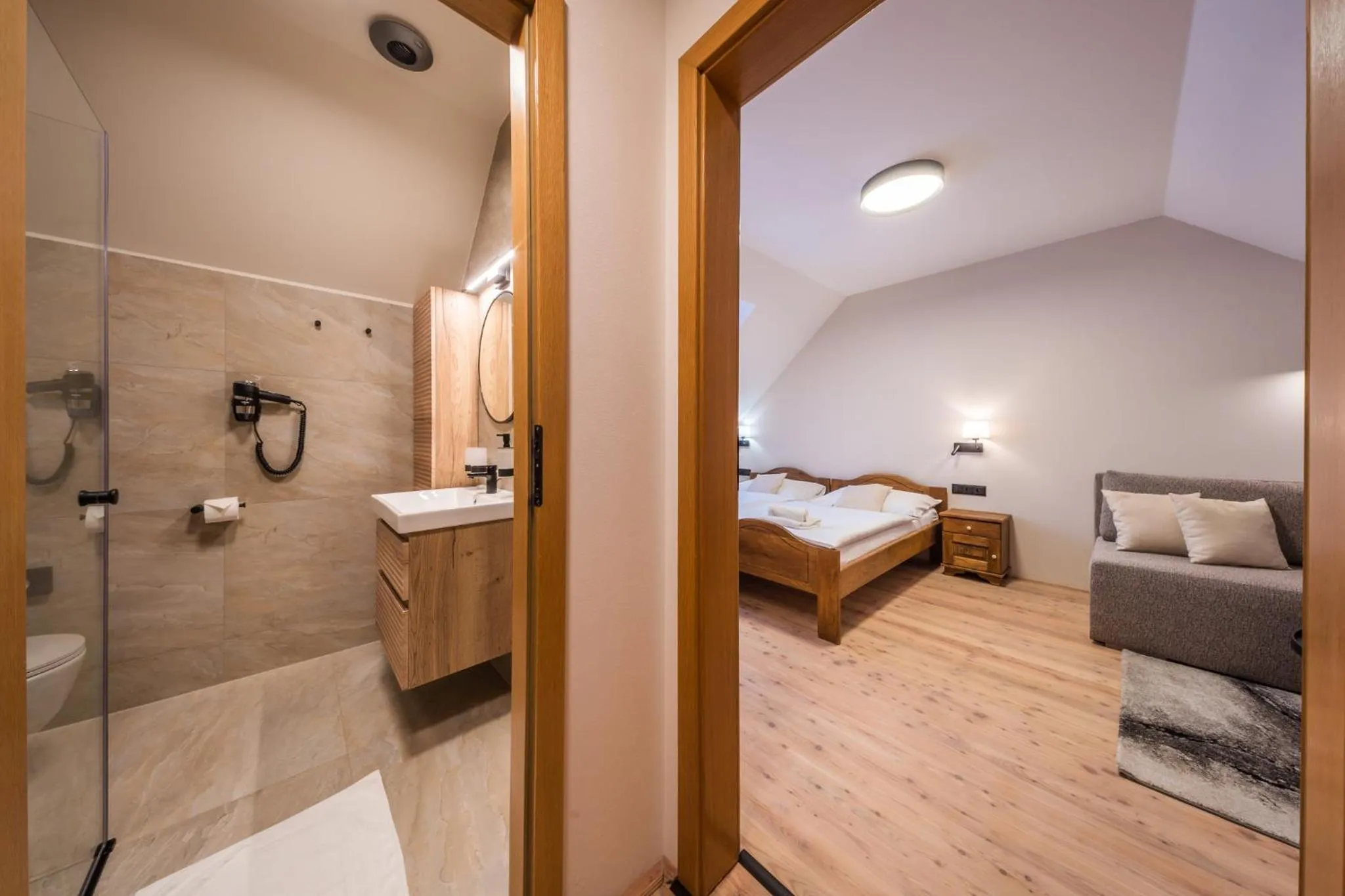 Bathroom, Bed in Bukovanský mlýn