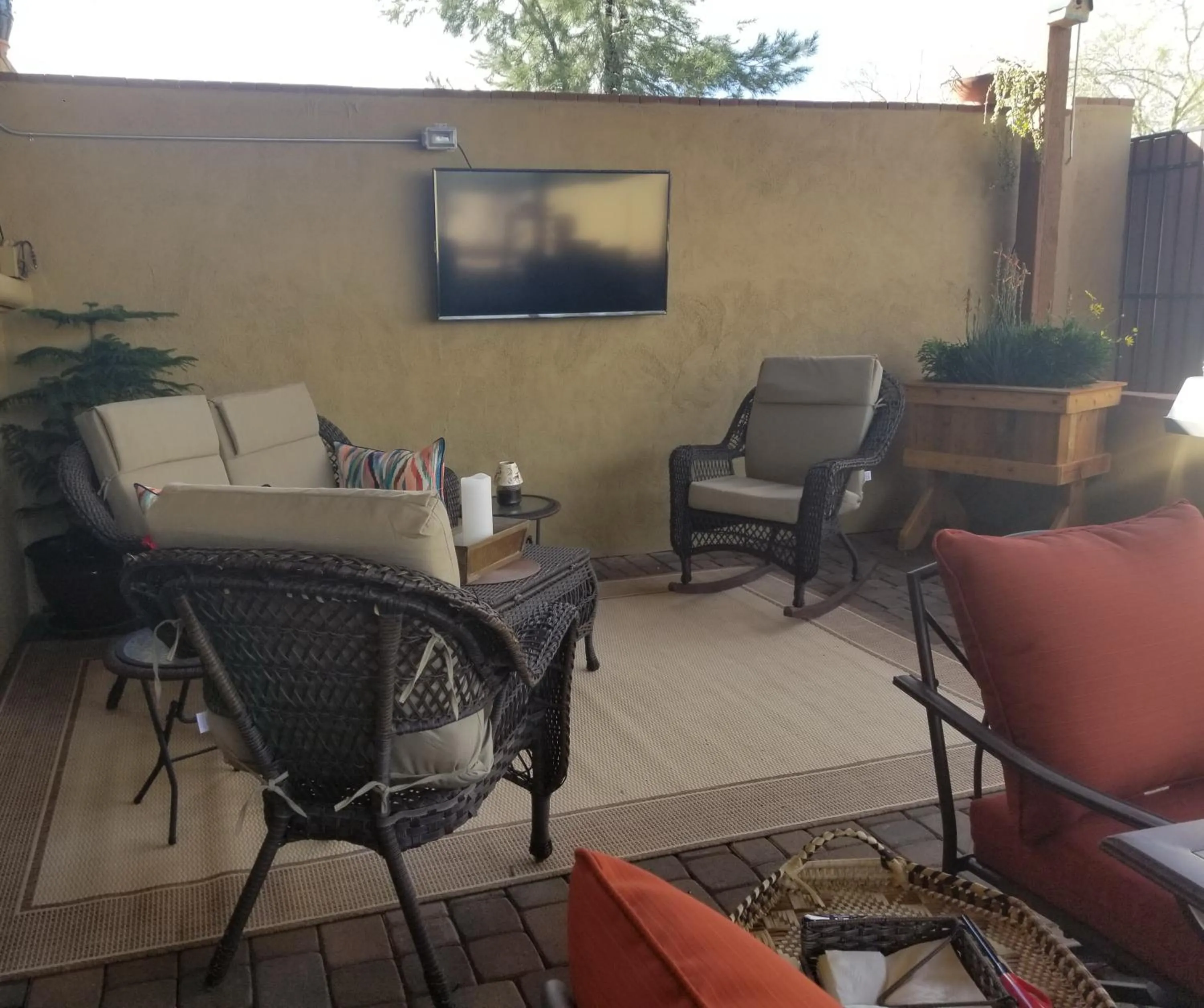 Seating area in Private, Quite Casita , N. Scottsdale area,Private Pool & Patio, Cave Creek Az.