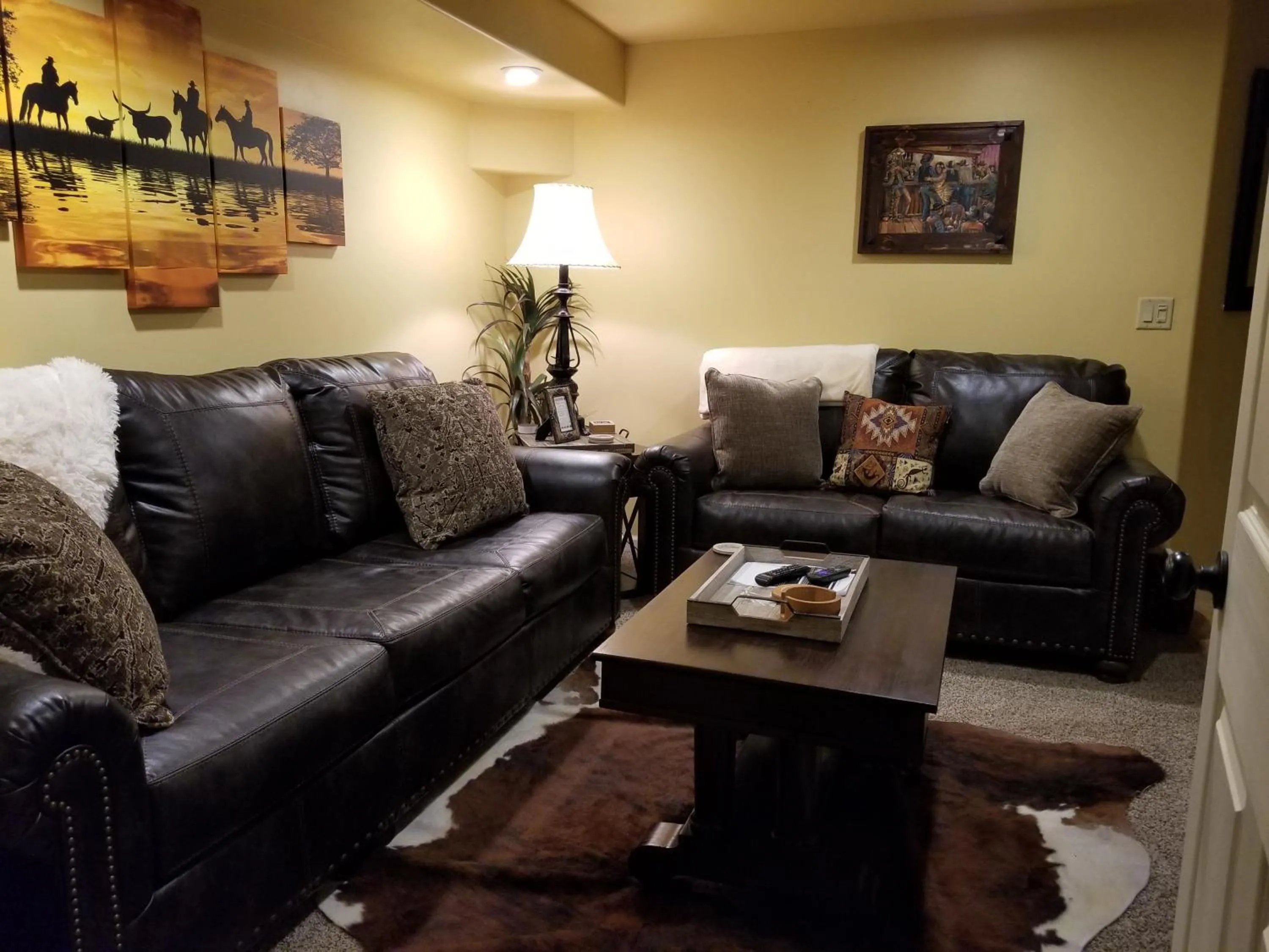 Living room in Private, Quite Casita , N. Scottsdale area,Private Pool & Patio, Cave Creek Az.