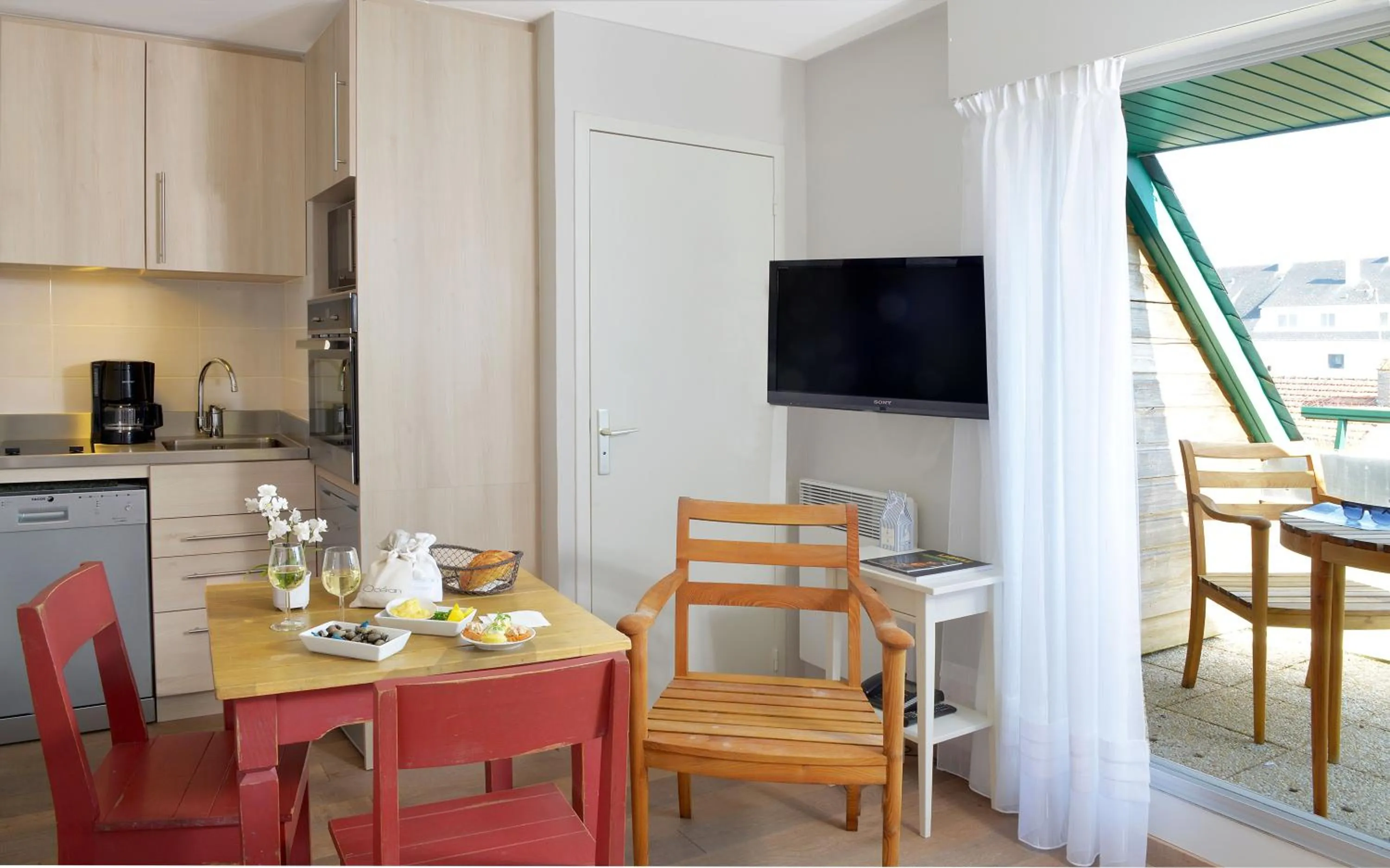 TV and multimedia in Résidence Le Vénète