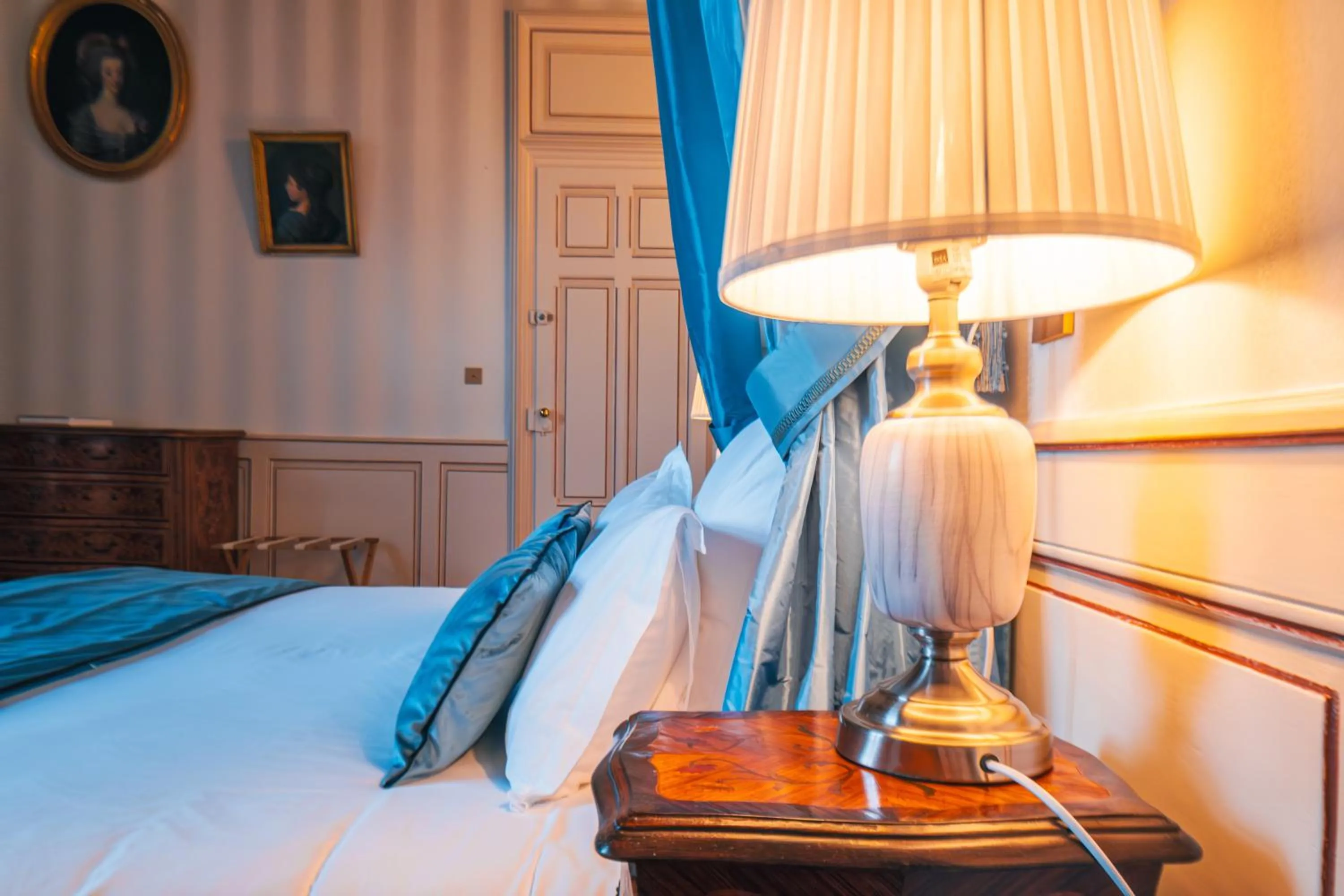 Bed in Château de Thorens