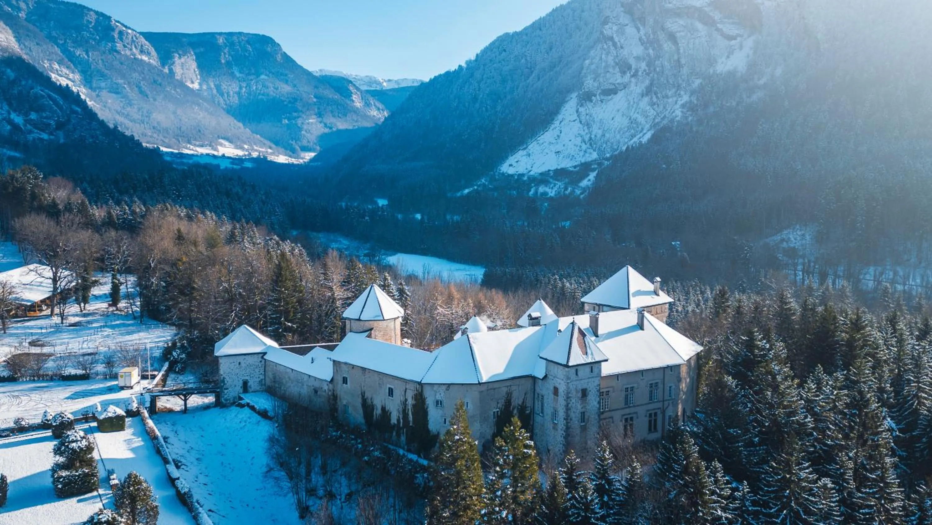 Property building in Château de Thorens