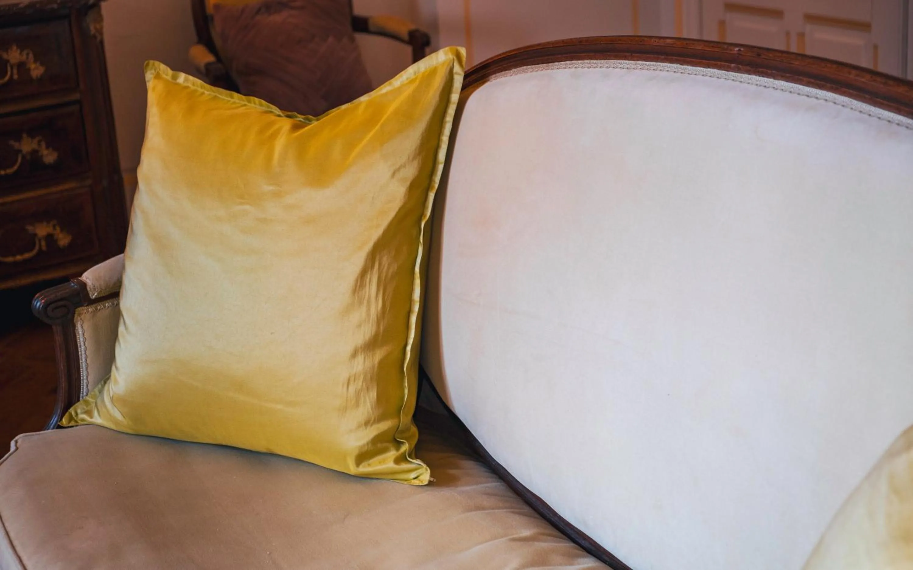 Bed in Château de Thorens