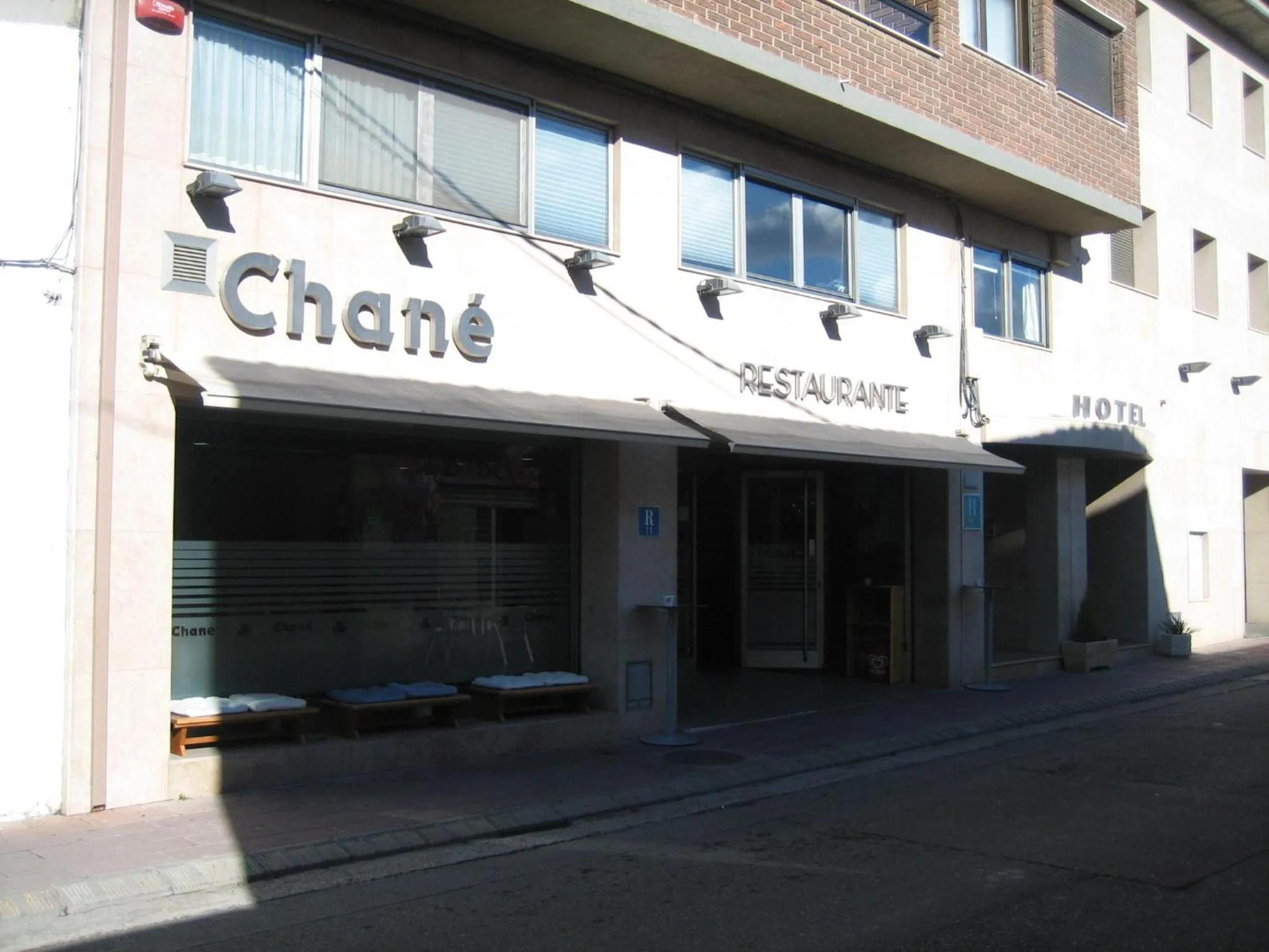 Facade/entrance in Hotel Chané