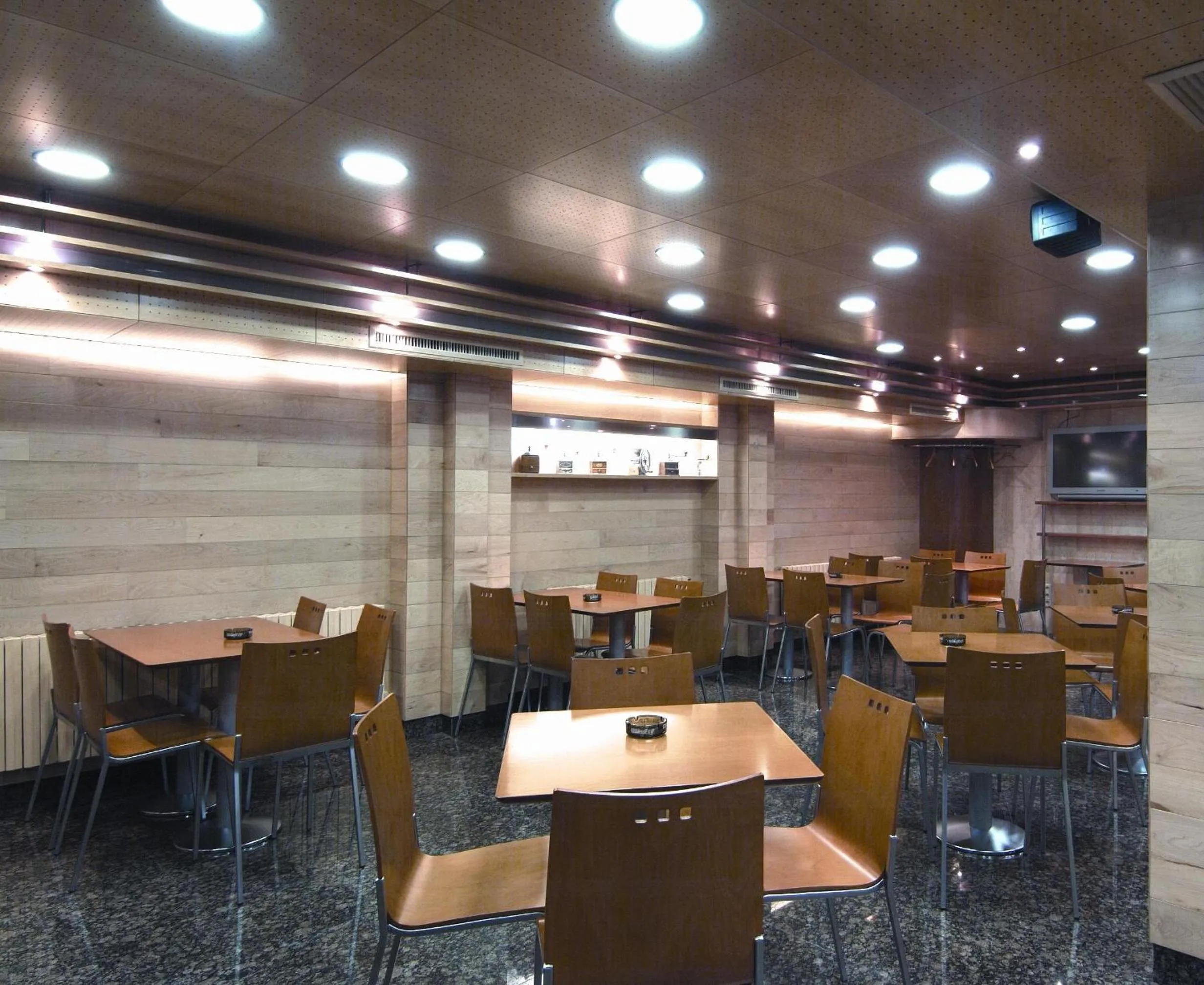 Restaurant/places to eat in Hotel Chané