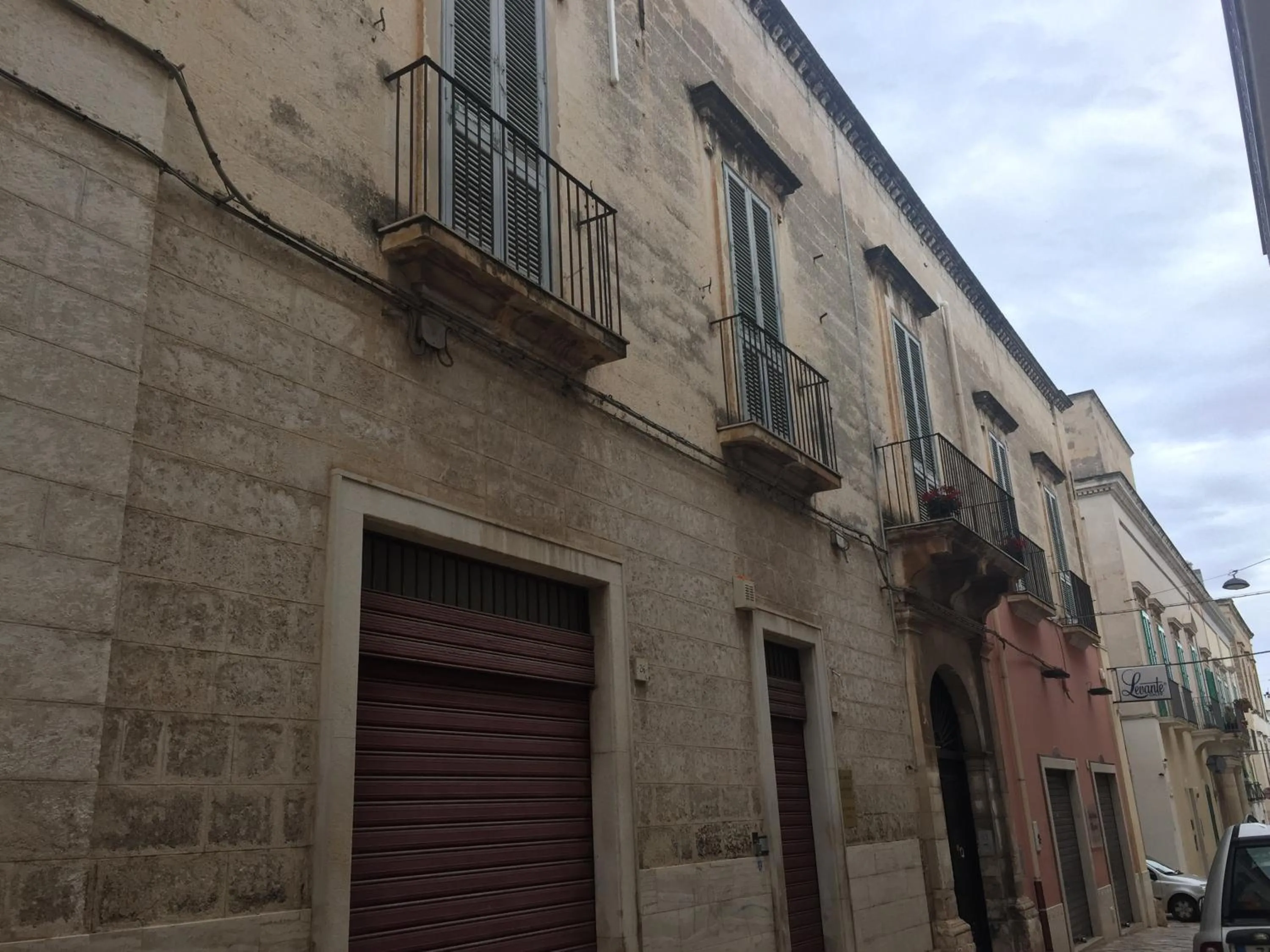 Property building in Palazzo Laguardia