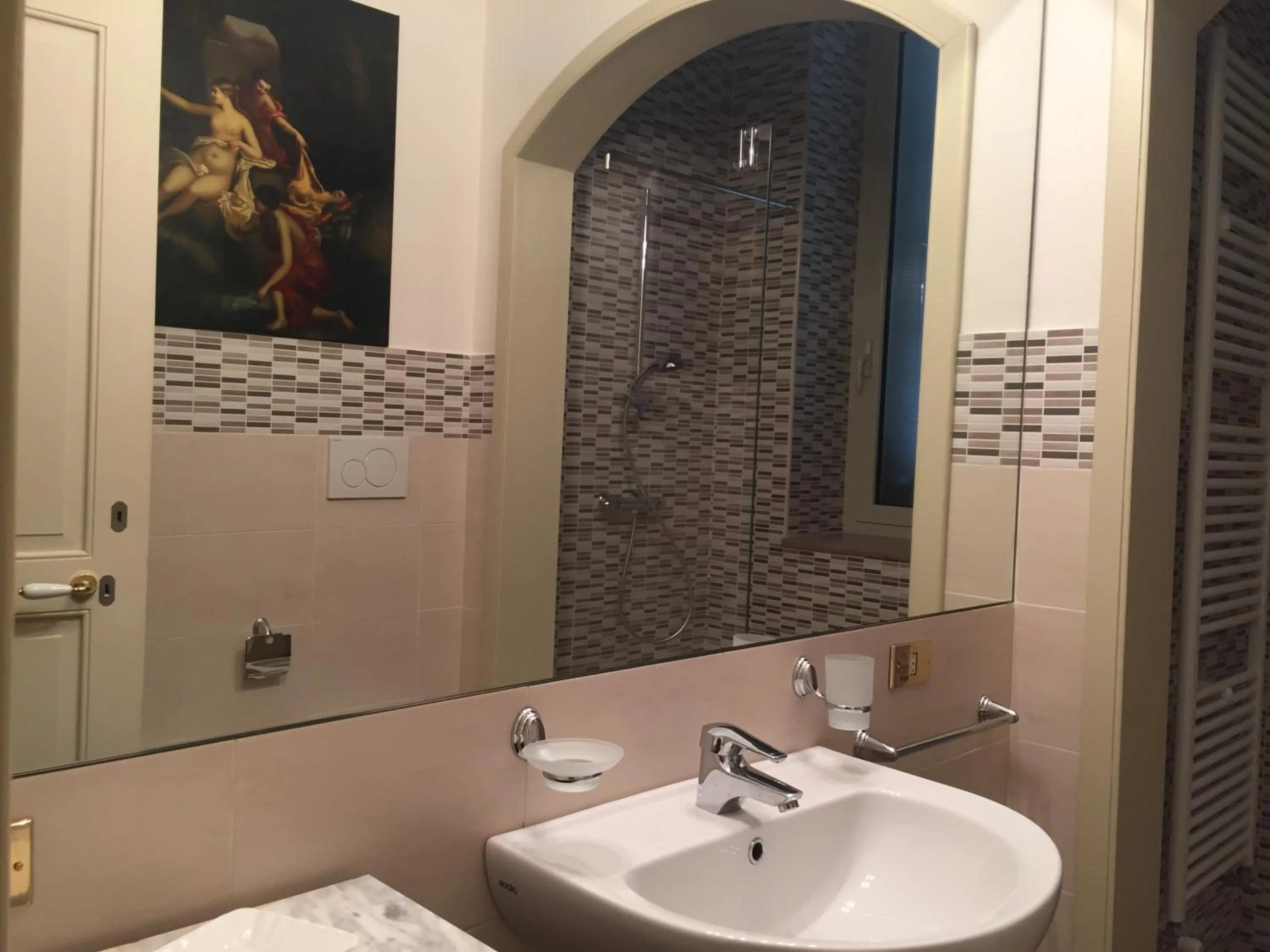 Bathroom in Palazzo Laguardia